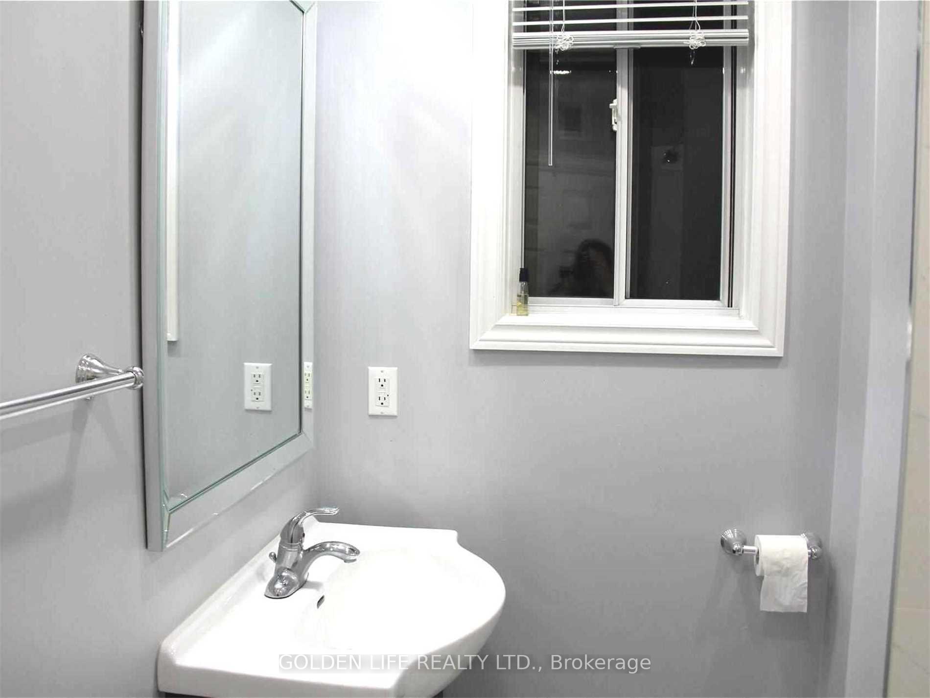 Photo 14 of Unit Upper, 786 Pape Avenue, Toronto, Playter Estates-Danforth — HOMEH