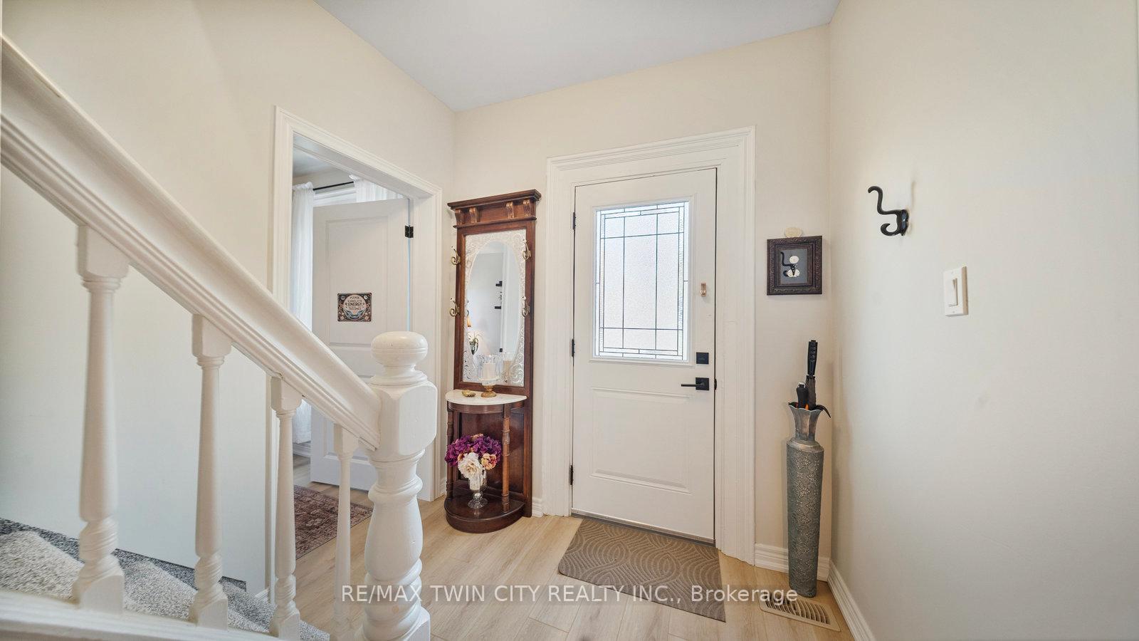 Photo 2 of 116 Eagle Avenue, Brantford, Eagle Place West — HOMEH