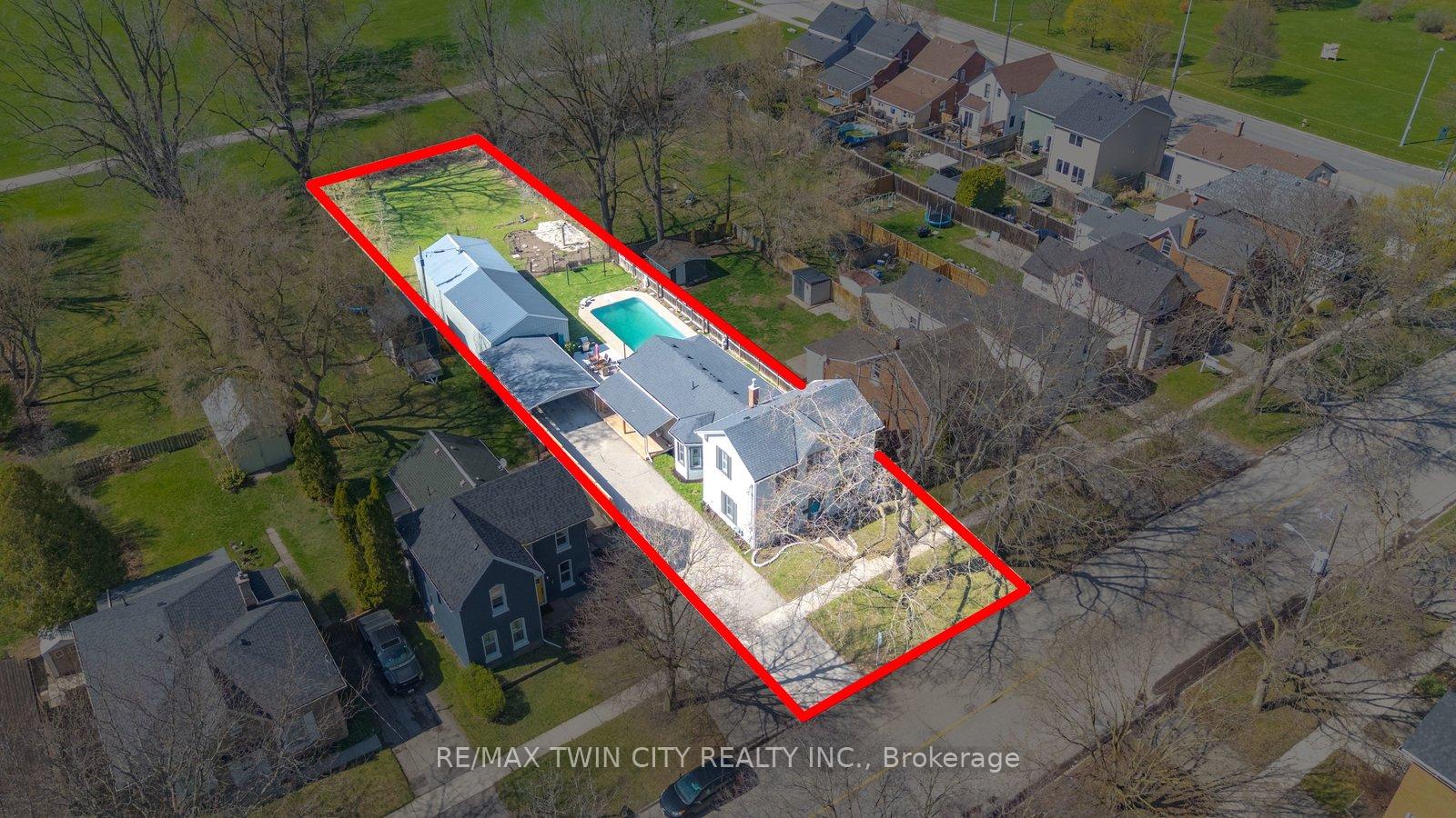 Photo 5 of 116 Eagle Avenue, Brantford, Eagle Place West — HOMEH