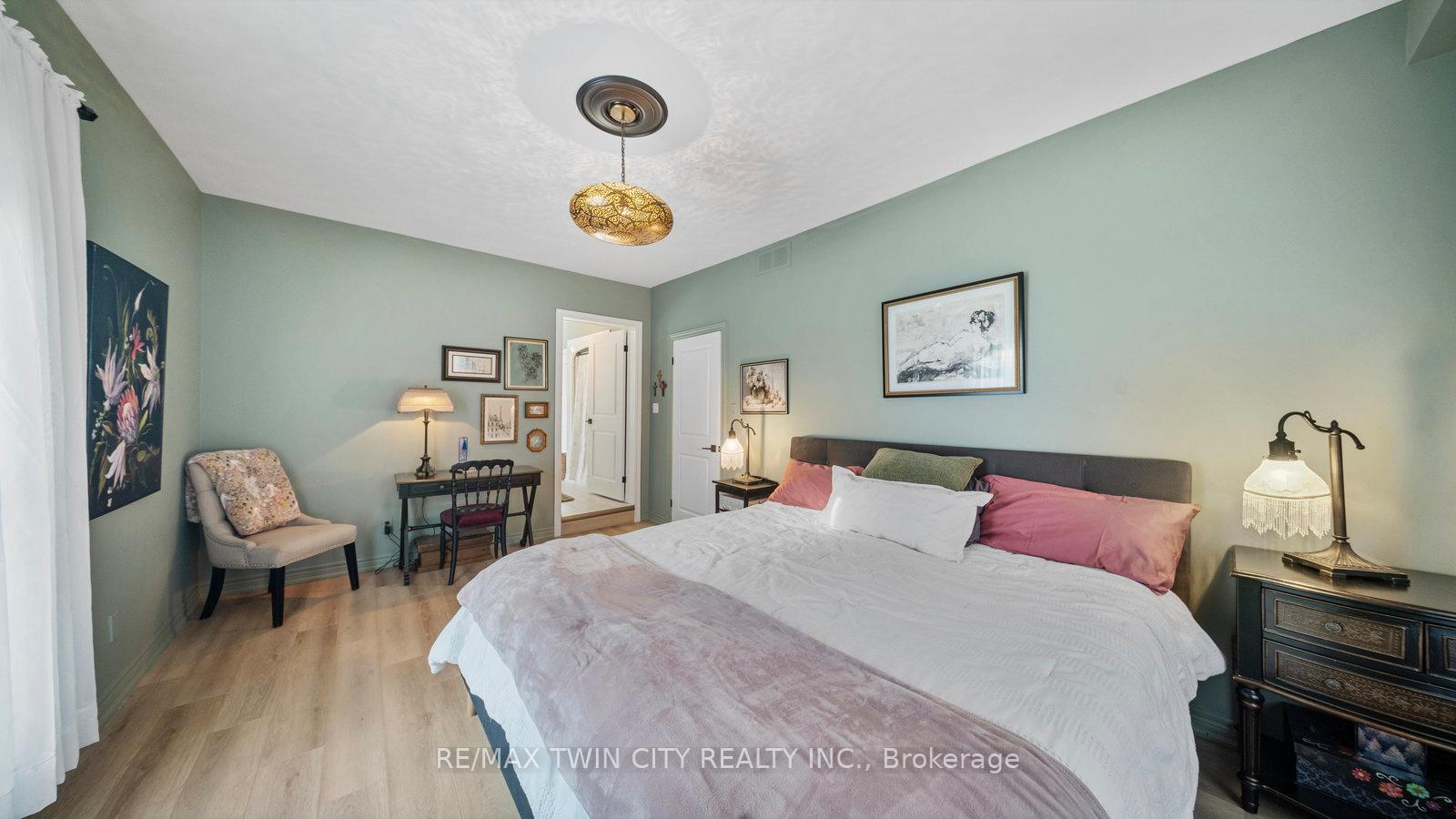 Photo 7 of 116 Eagle Avenue, Brantford, Eagle Place West — HOMEH