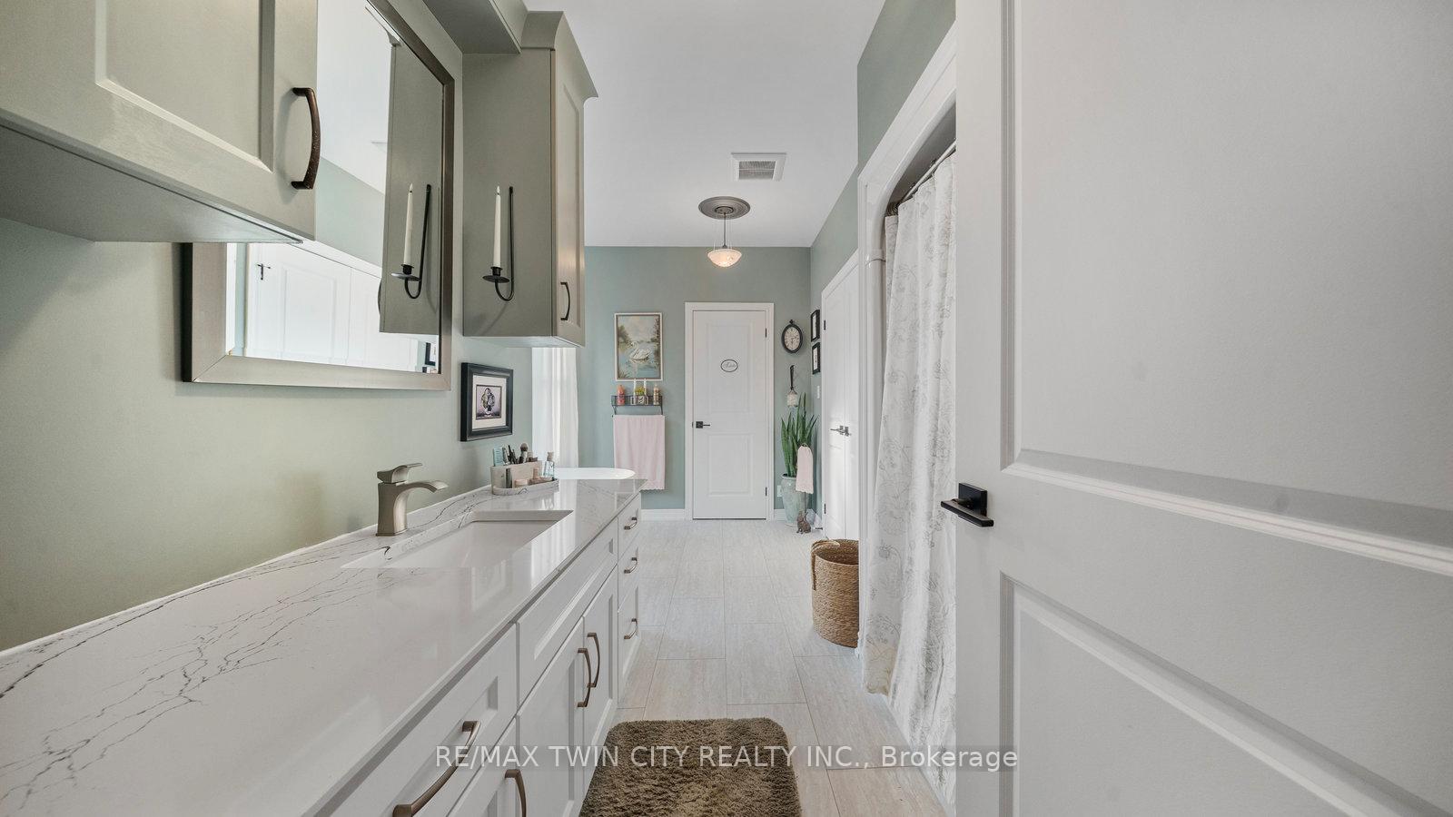Photo 8 of 116 Eagle Avenue, Brantford, Eagle Place West — HOMEH