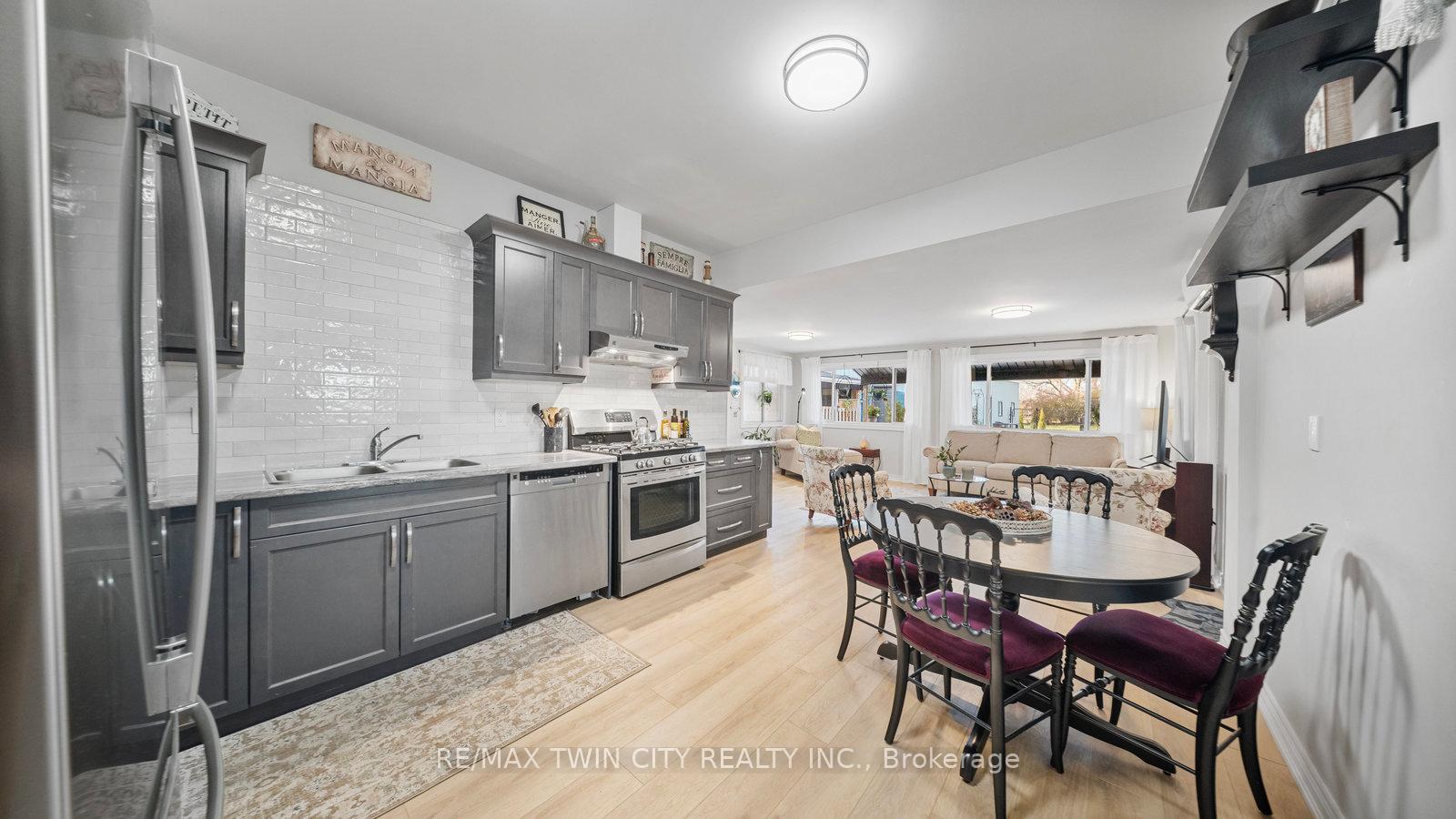 Photo 10 of 116 Eagle Avenue, Brantford, Eagle Place West — HOMEH