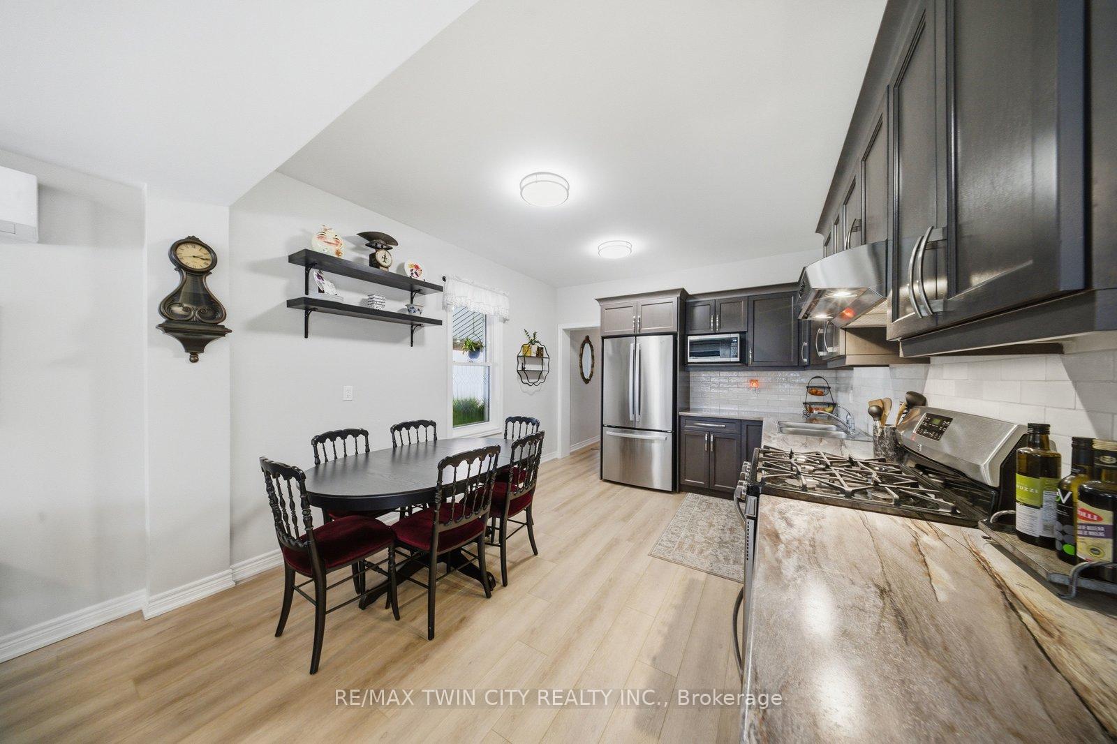 Photo 12 of 116 Eagle Avenue, Brantford, Eagle Place West — HOMEH