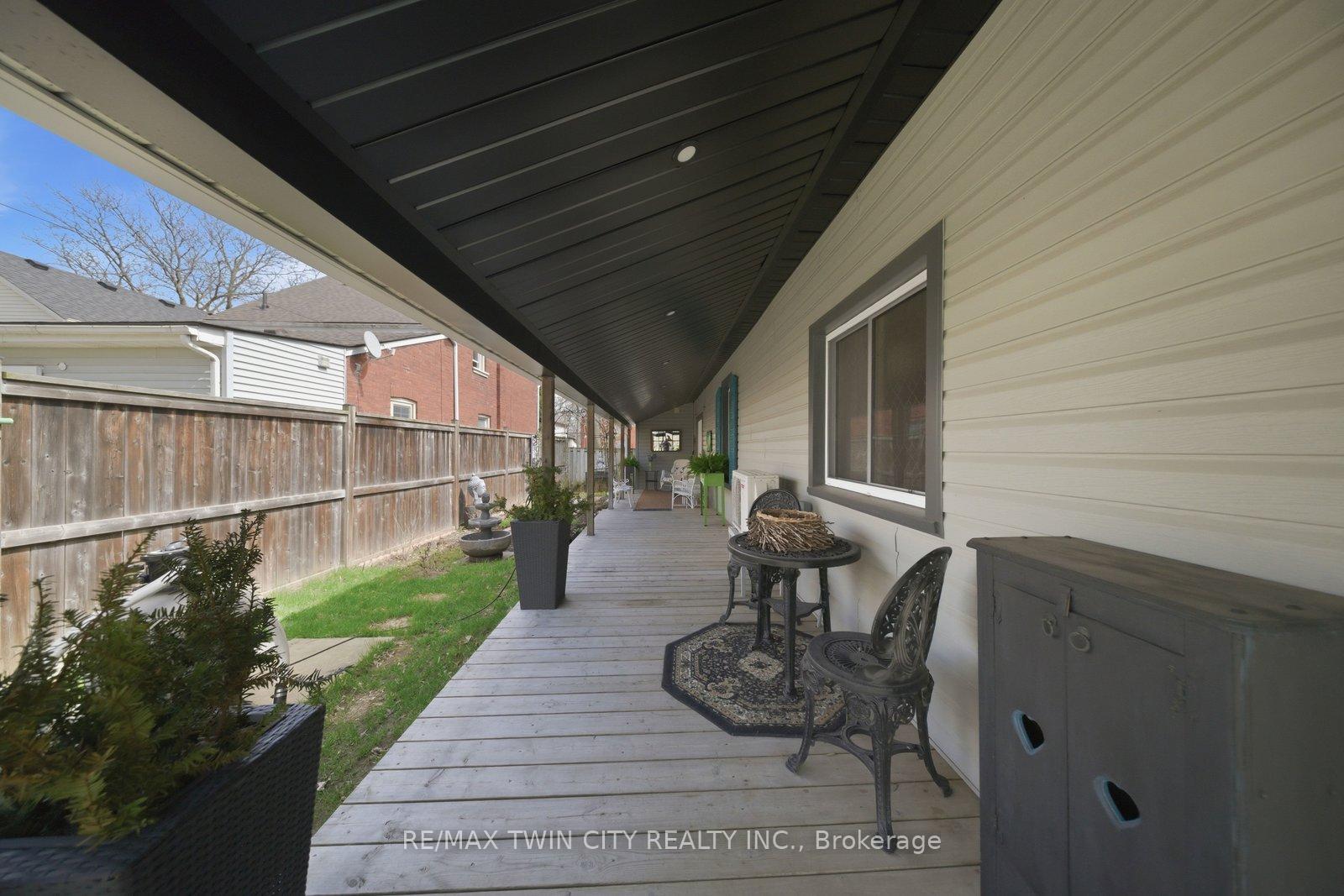 Photo 25 of 116 Eagle Avenue, Brantford, Eagle Place West — HOMEH