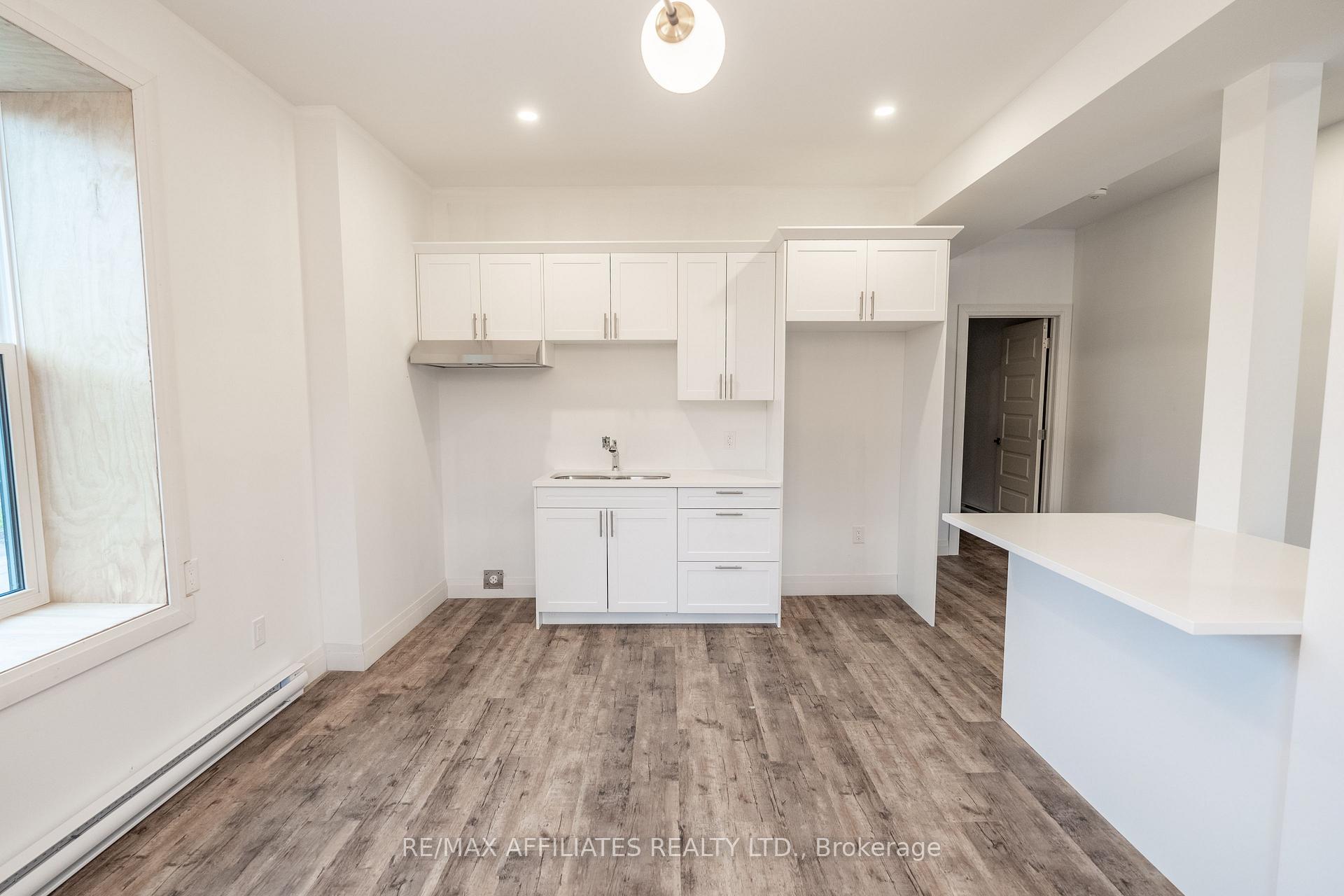 Photo 5 of Unit 101, 26 First Street W, Cornwall, Cornwall — HOMEH