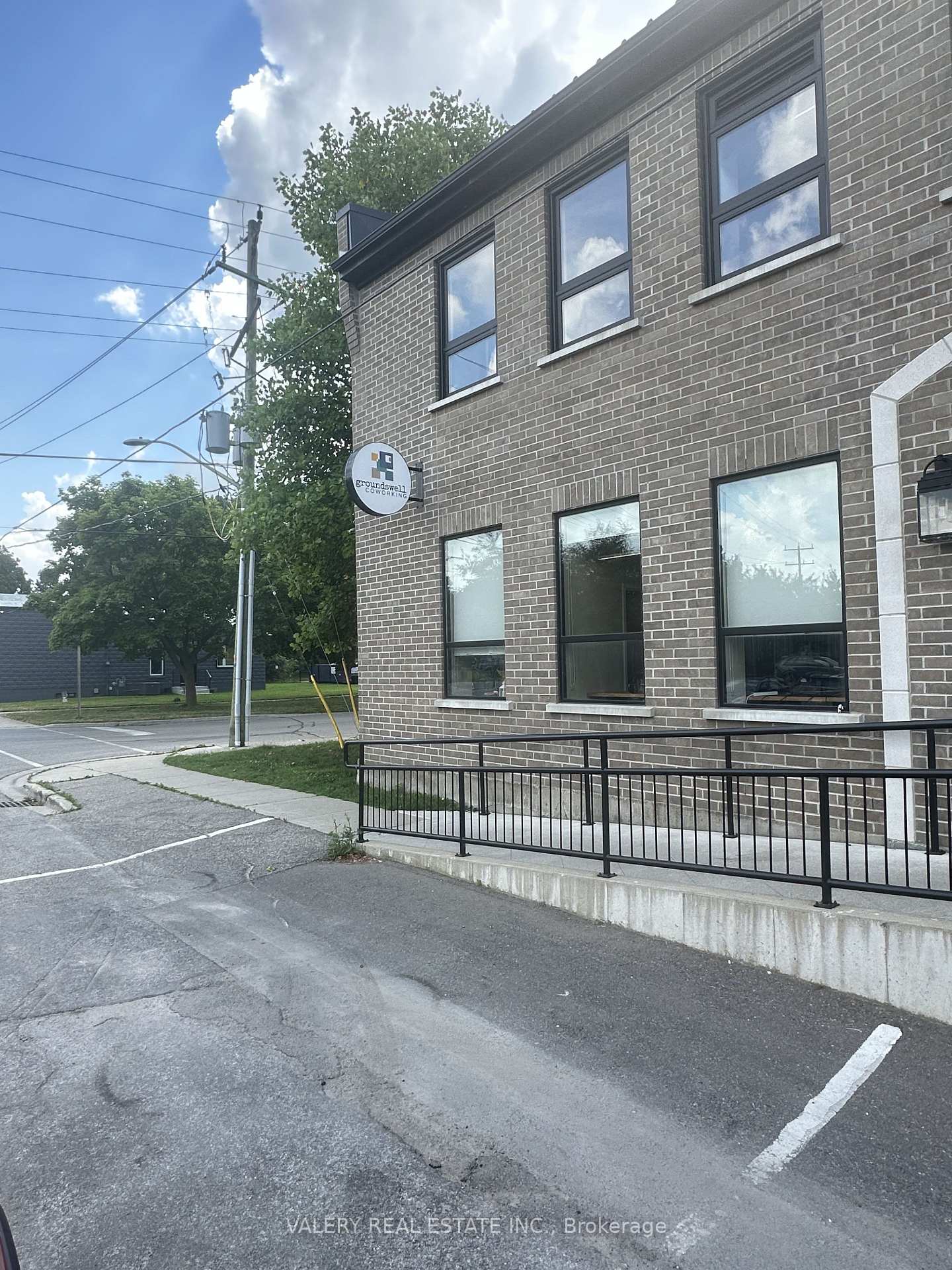 Photo 24 of 9 Peachleaf Lane, Norfolk, Waterford — HOMEH