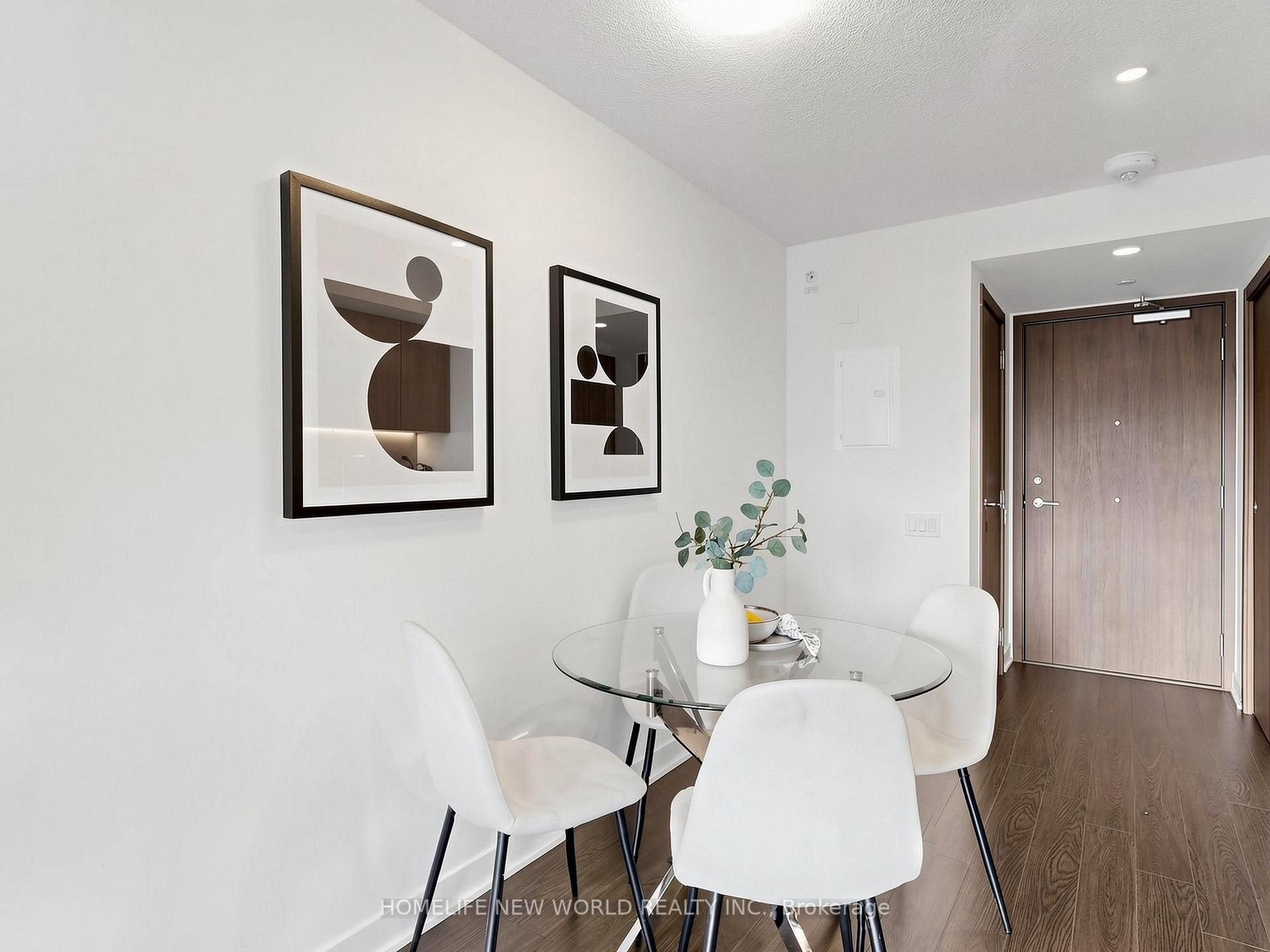 Photo 3 of Unit 1806, 19 Bathurst Street, Toronto, Waterfront Communities — HOMEH