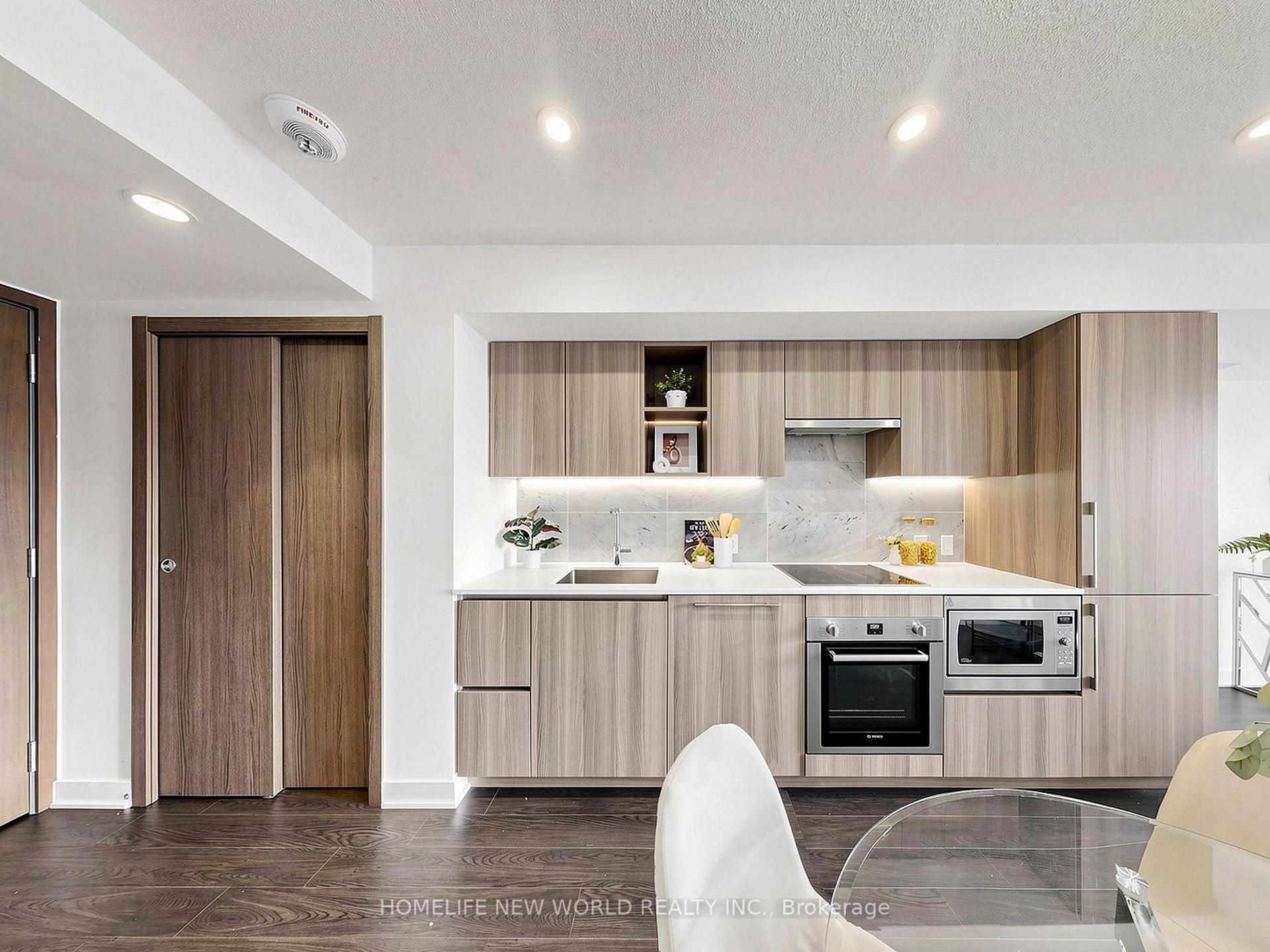 Photo 4 of Unit 1806, 19 Bathurst Street, Toronto, Waterfront Communities — HOMEH