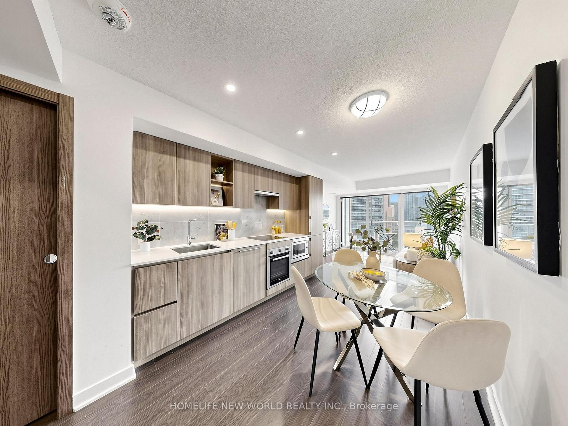 Photo 5 of Unit 1806, 19 Bathurst Street, Toronto, Waterfront Communities — HOMEH