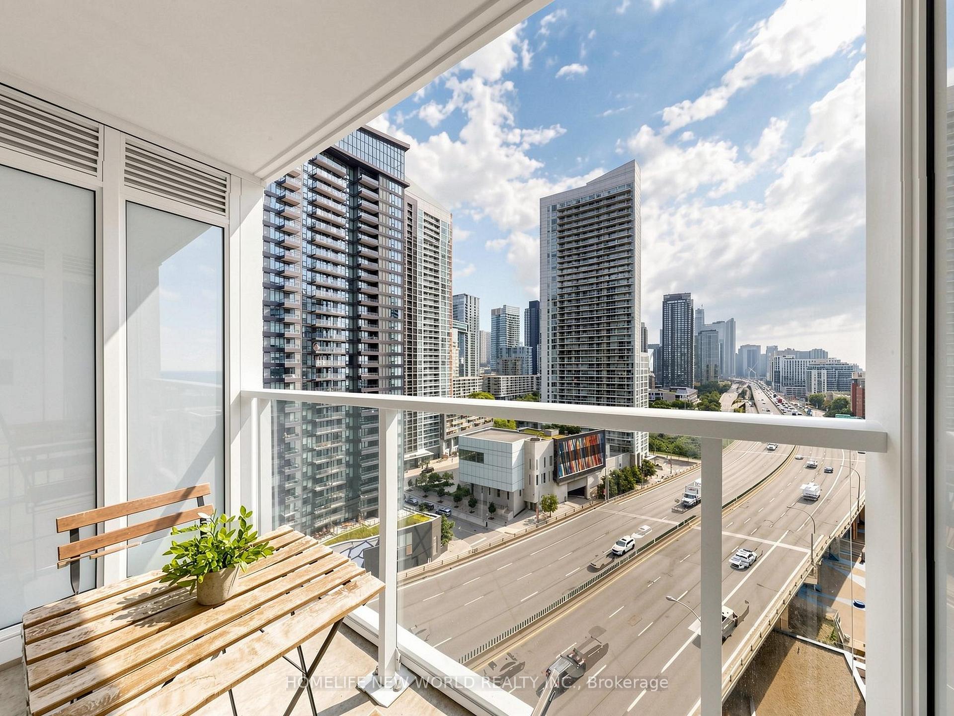 Photo 19 of Unit 1806, 19 Bathurst Street, Toronto, Waterfront Communities — HOMEH