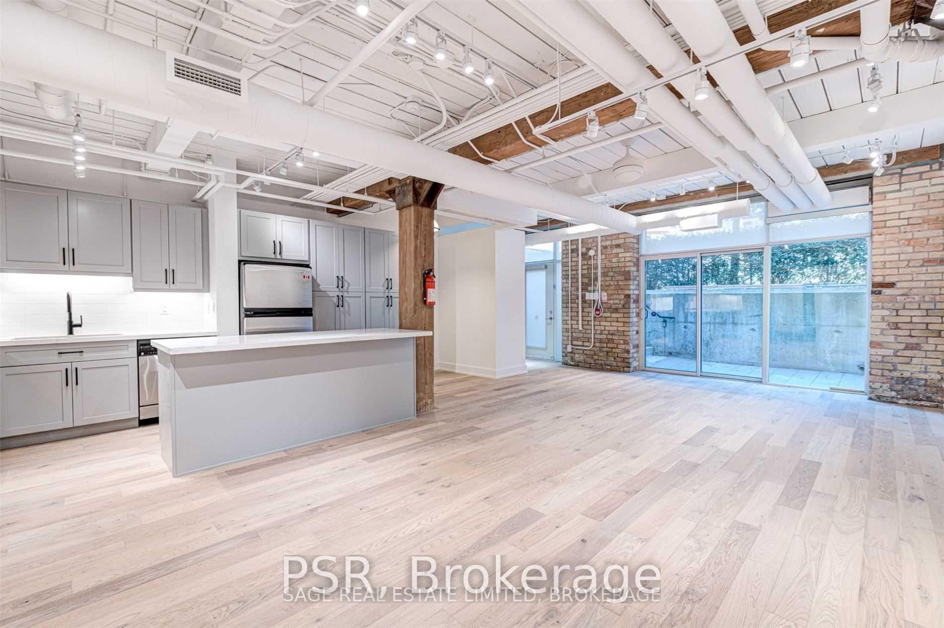 Front of Unit 117, 955 Queen Street W