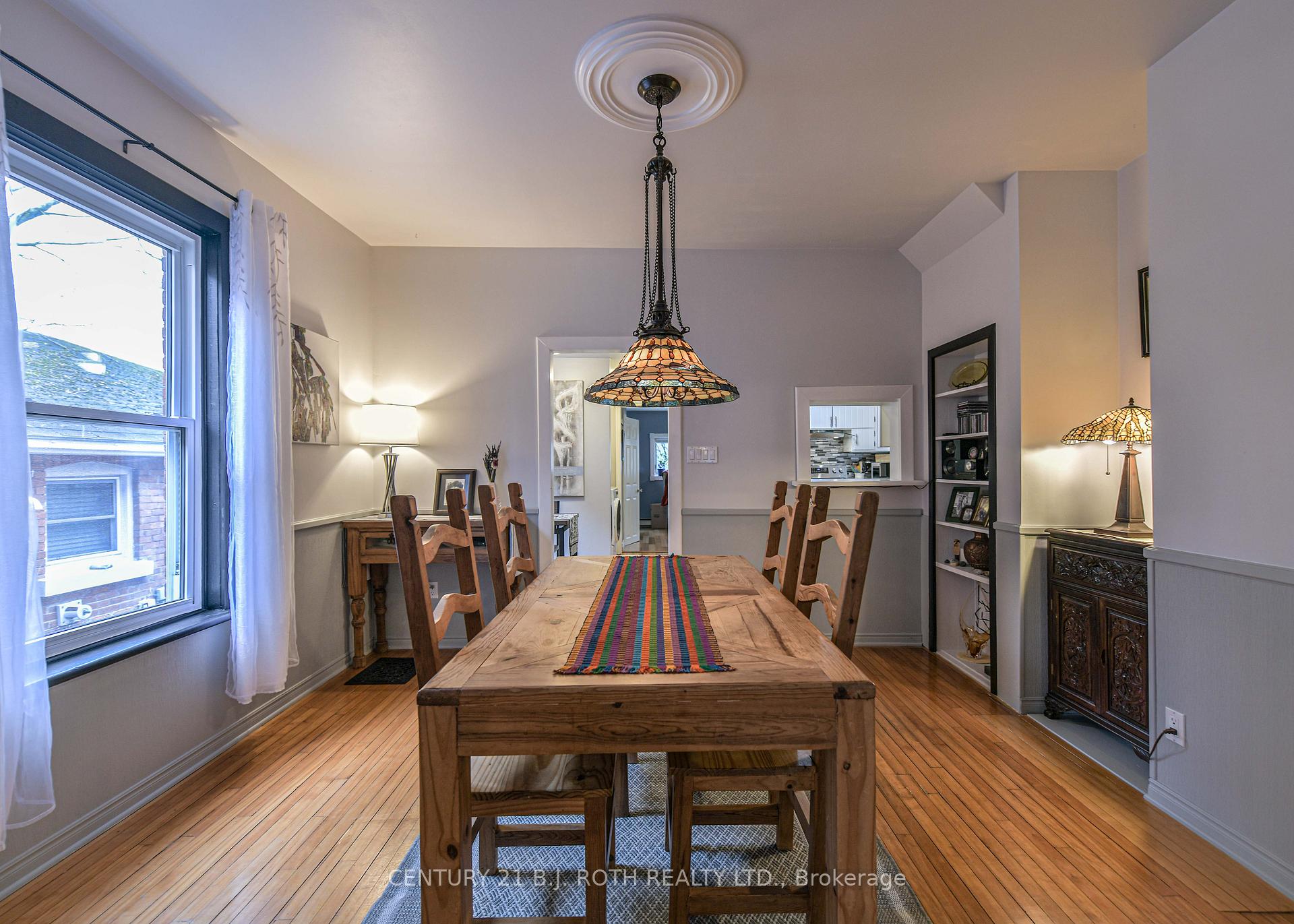 Photo 15 of 45 Albert Street N, Orillia — HOMEH