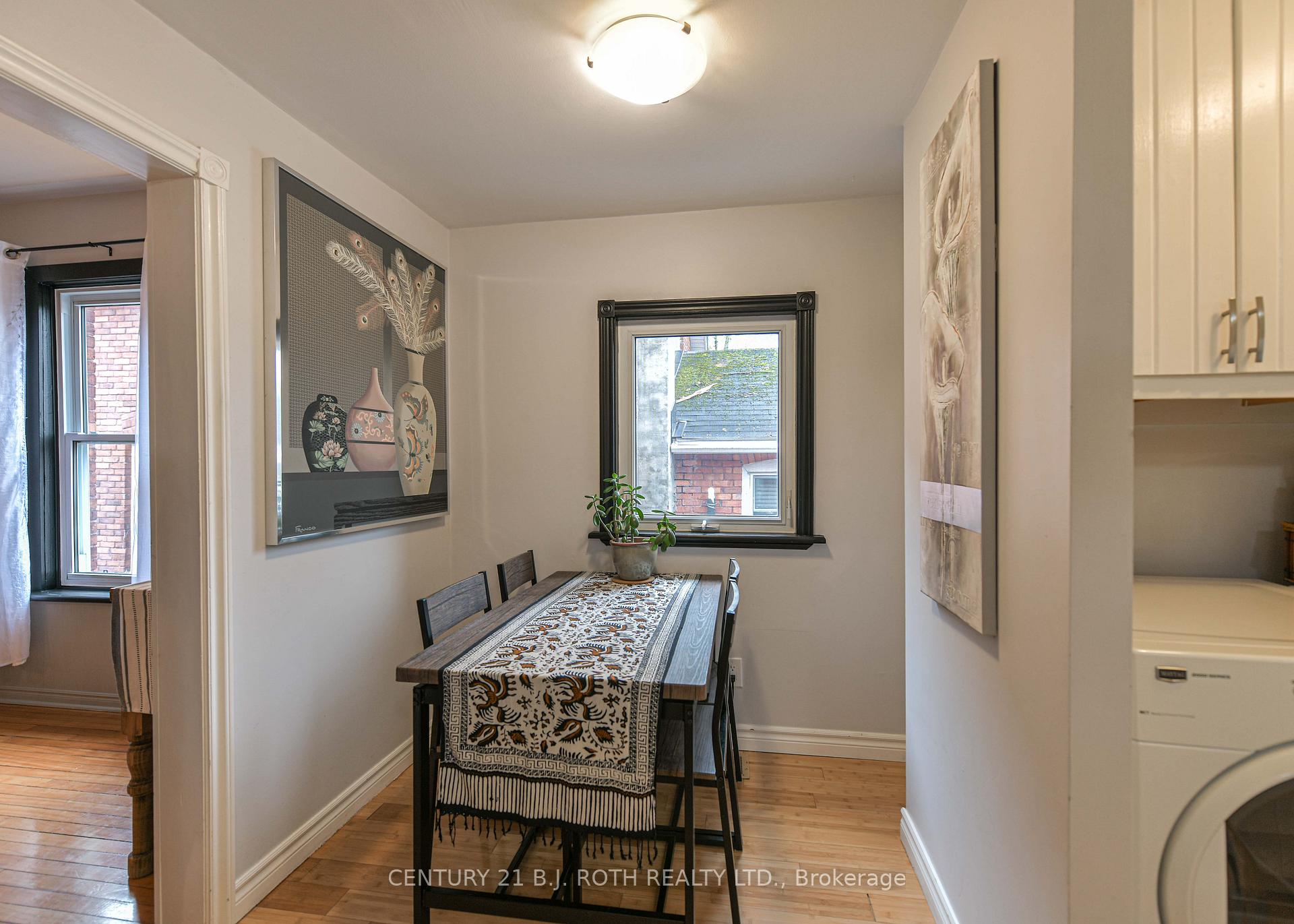 Photo 18 of 45 Albert Street N, Orillia — HOMEH