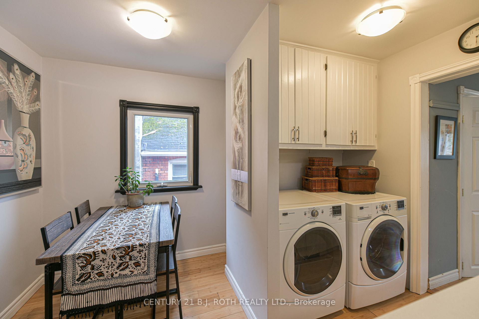 Photo 19 of 45 Albert Street N, Orillia — HOMEH