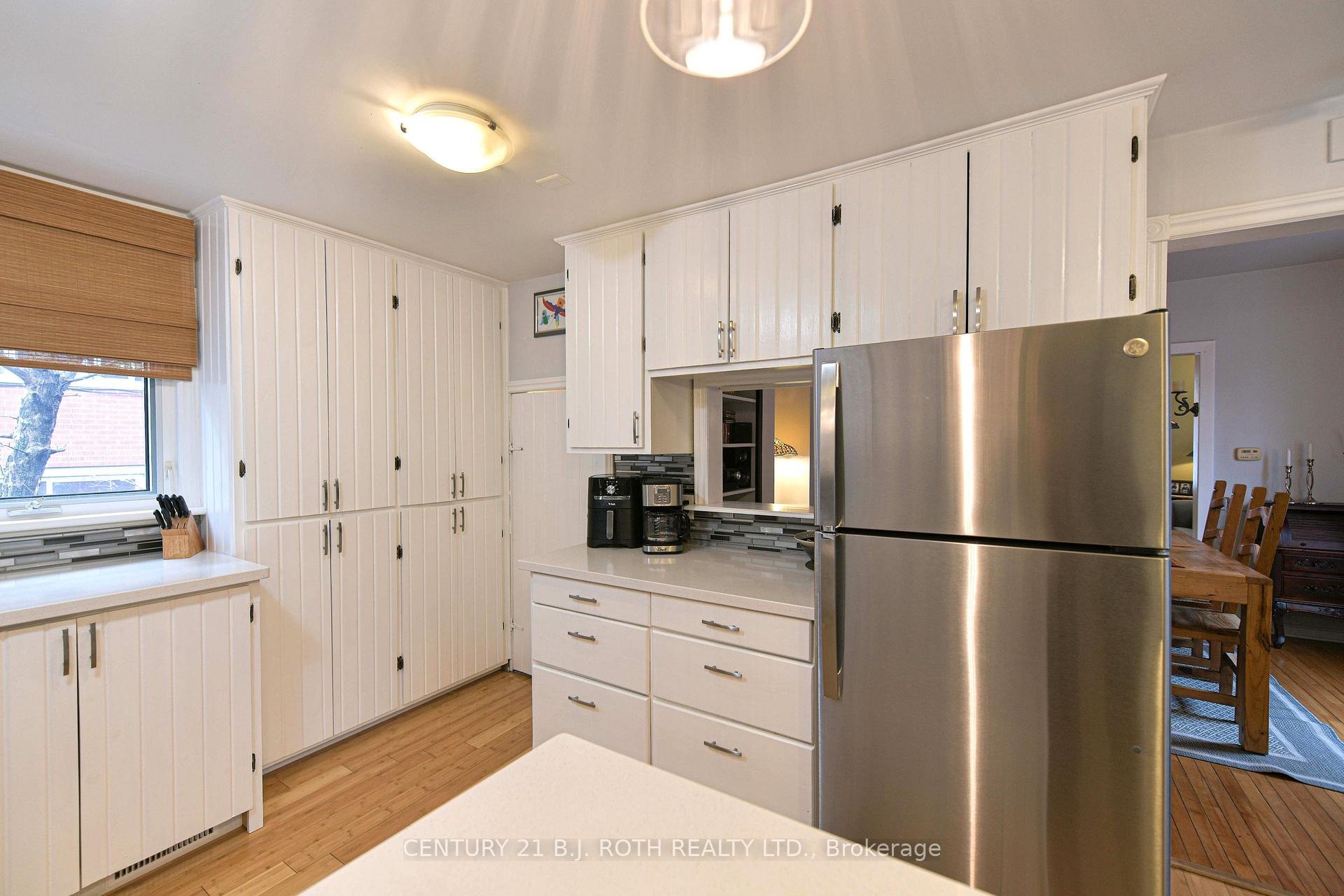 Photo 22 of 45 Albert Street N, Orillia — HOMEH