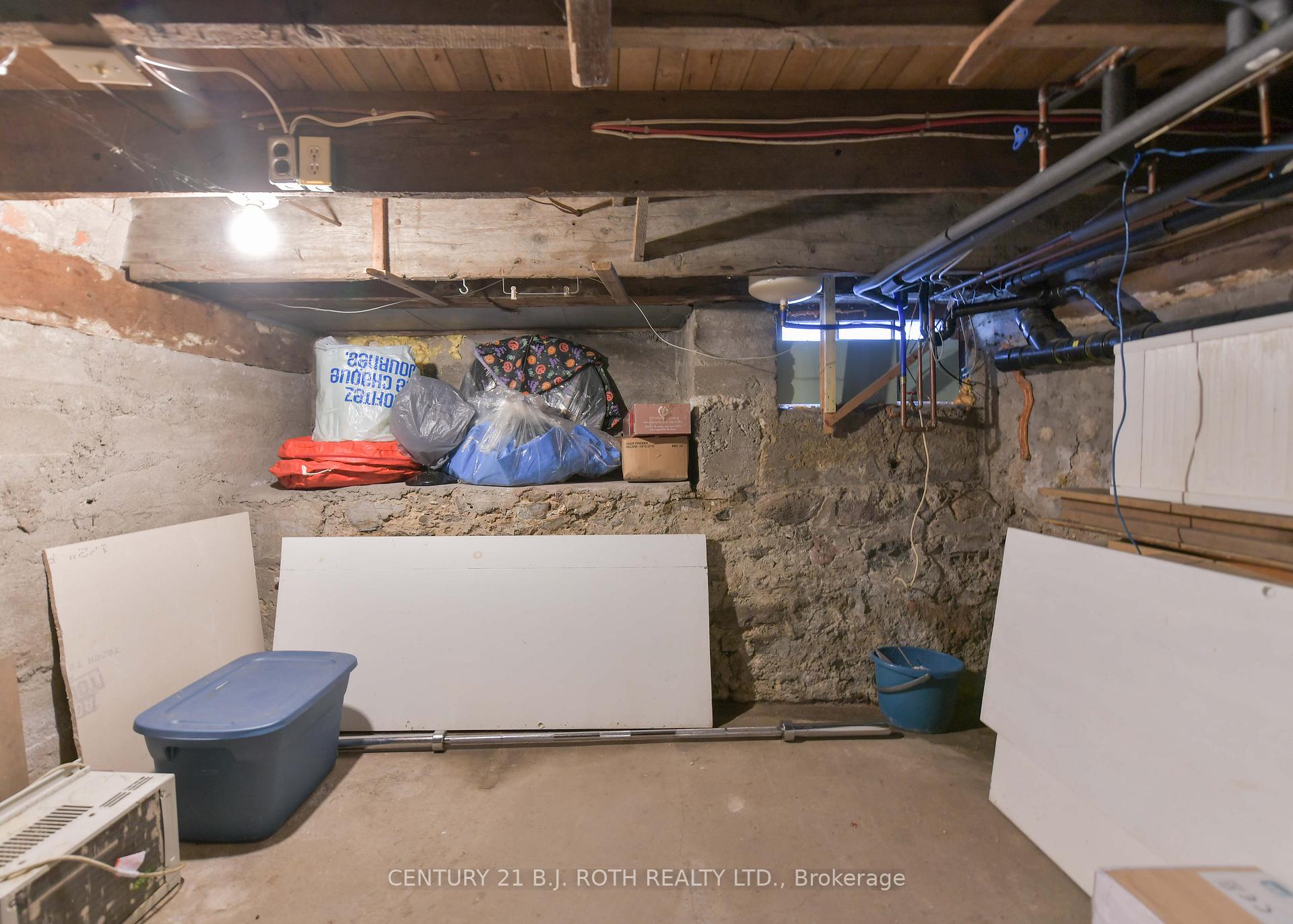 Photo 42 of 45 Albert Street N, Orillia — HOMEH