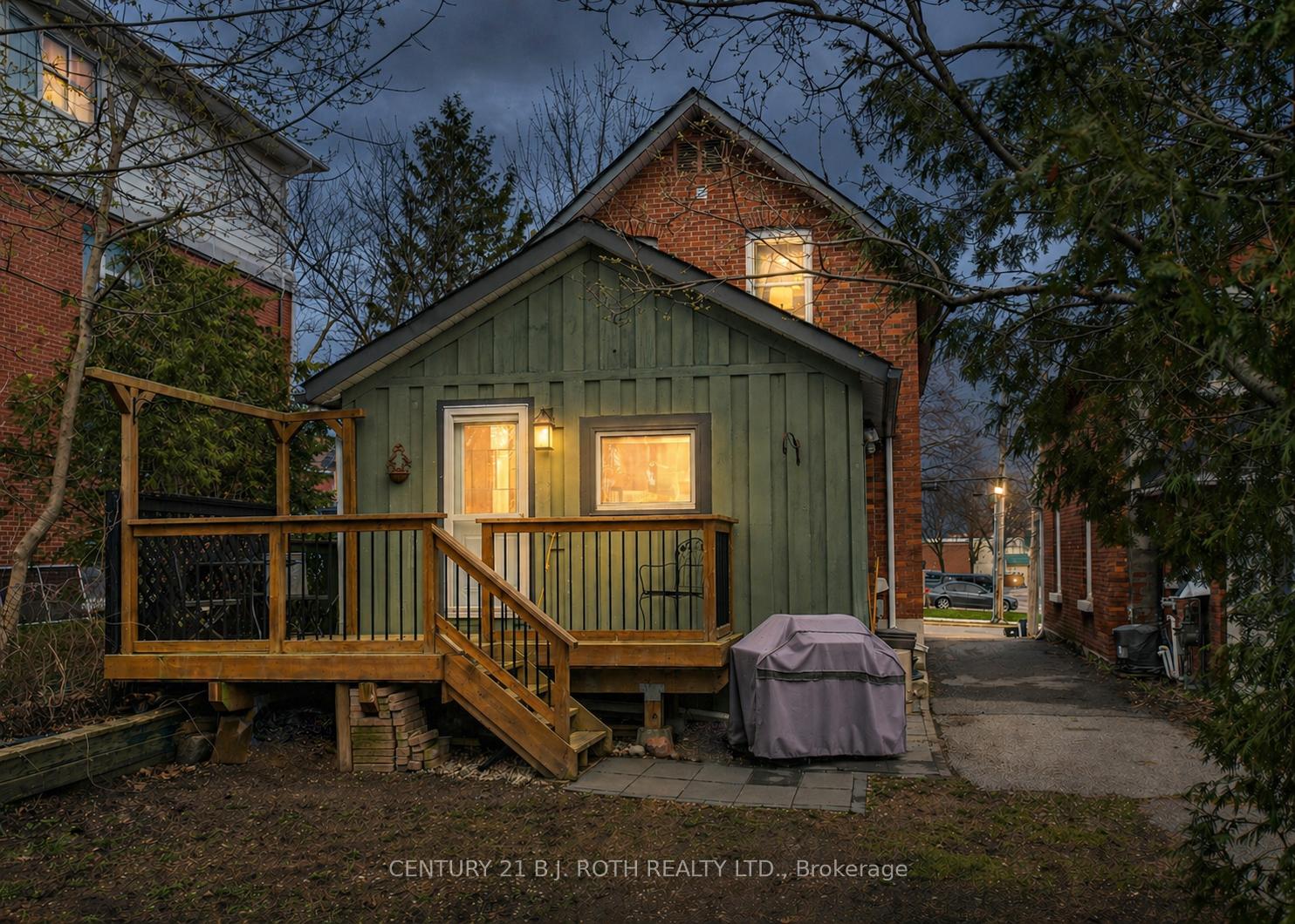 Photo 44 of 45 Albert Street N, Orillia — HOMEH