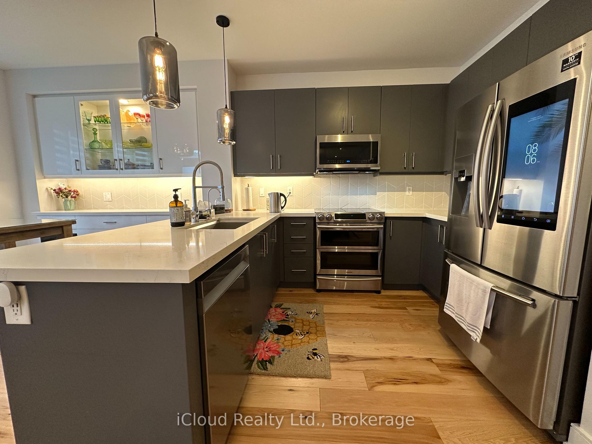 Photo 10 of 433 Jelinik Terrace, Milton, Scott — HOMEH