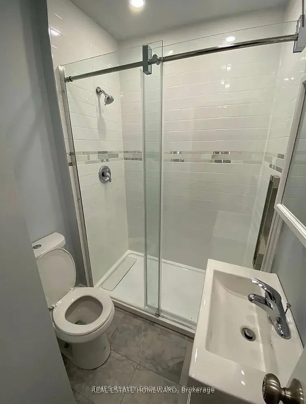 Photo 18 of Unit Main, 194 Concord Avenue, Toronto, Palmerston-Little Italy — HOMEH