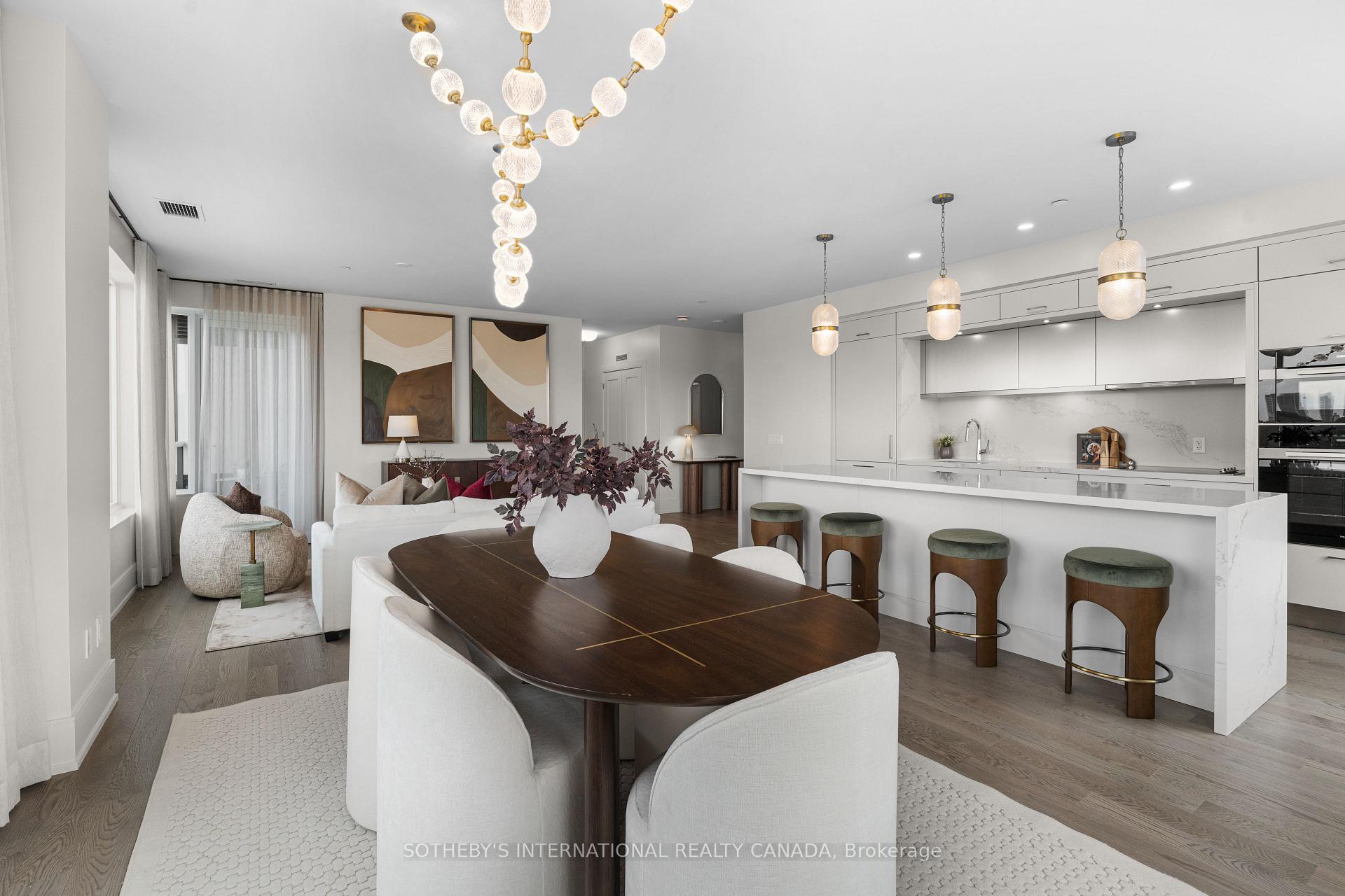 Photo 1 of 259 The Kingsway, Etobicoke, Edenbridge-Humber Valley — HOMEH