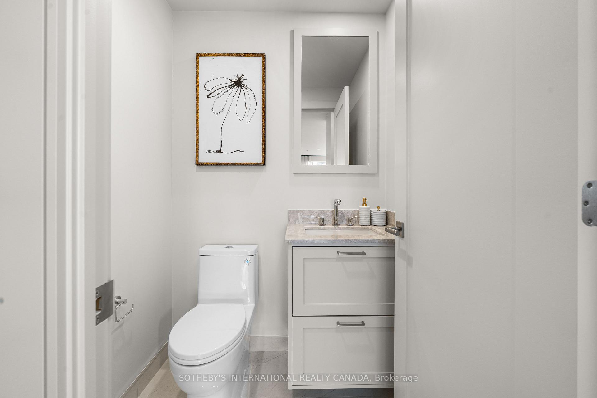 Photo 3 of 259 The Kingsway, Etobicoke, Edenbridge-Humber Valley — HOMEH