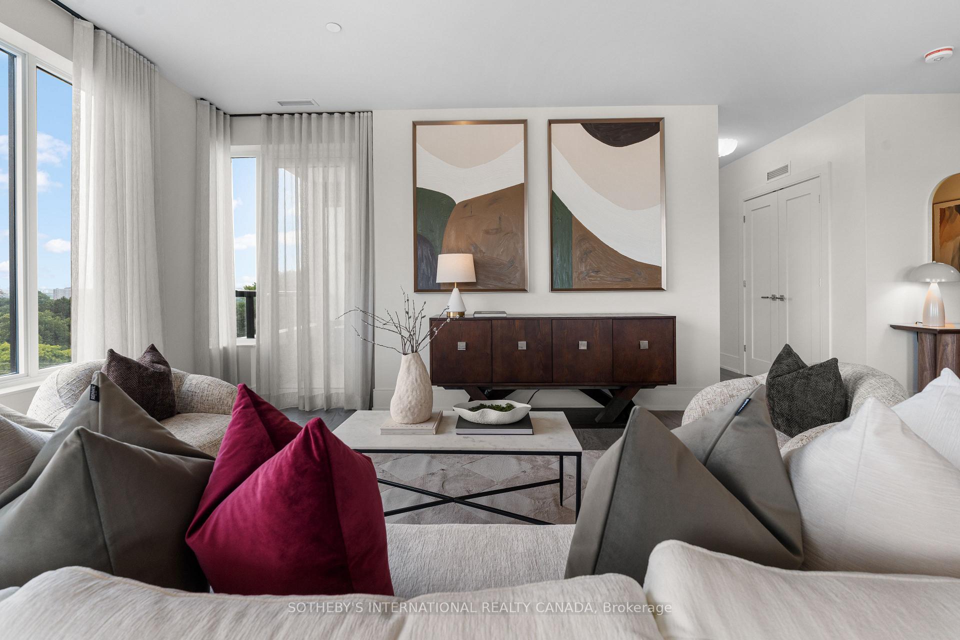Photo 8 of 259 The Kingsway, Etobicoke, Edenbridge-Humber Valley — HOMEH
