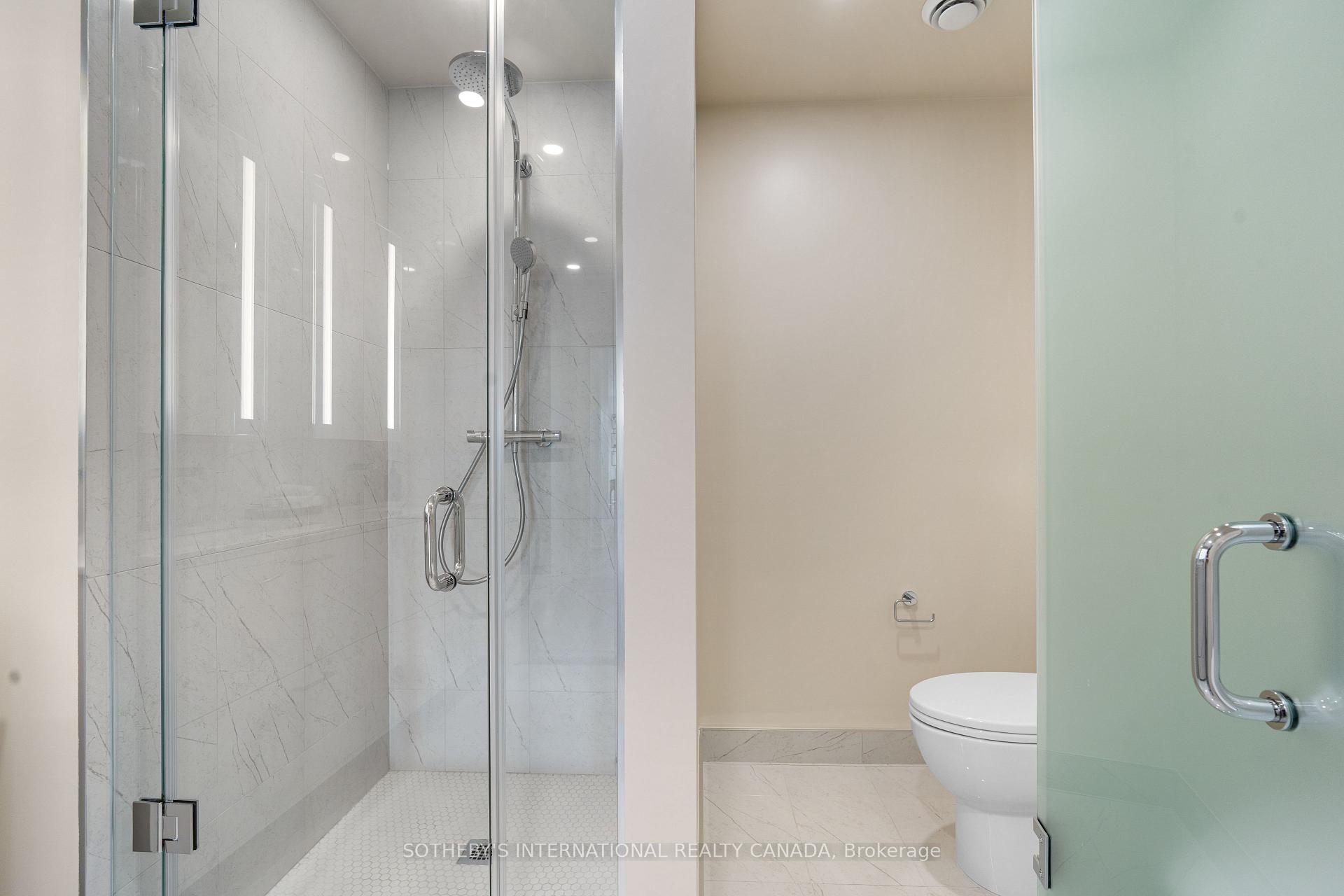 Photo 19 of 259 The Kingsway, Etobicoke, Edenbridge-Humber Valley — HOMEH