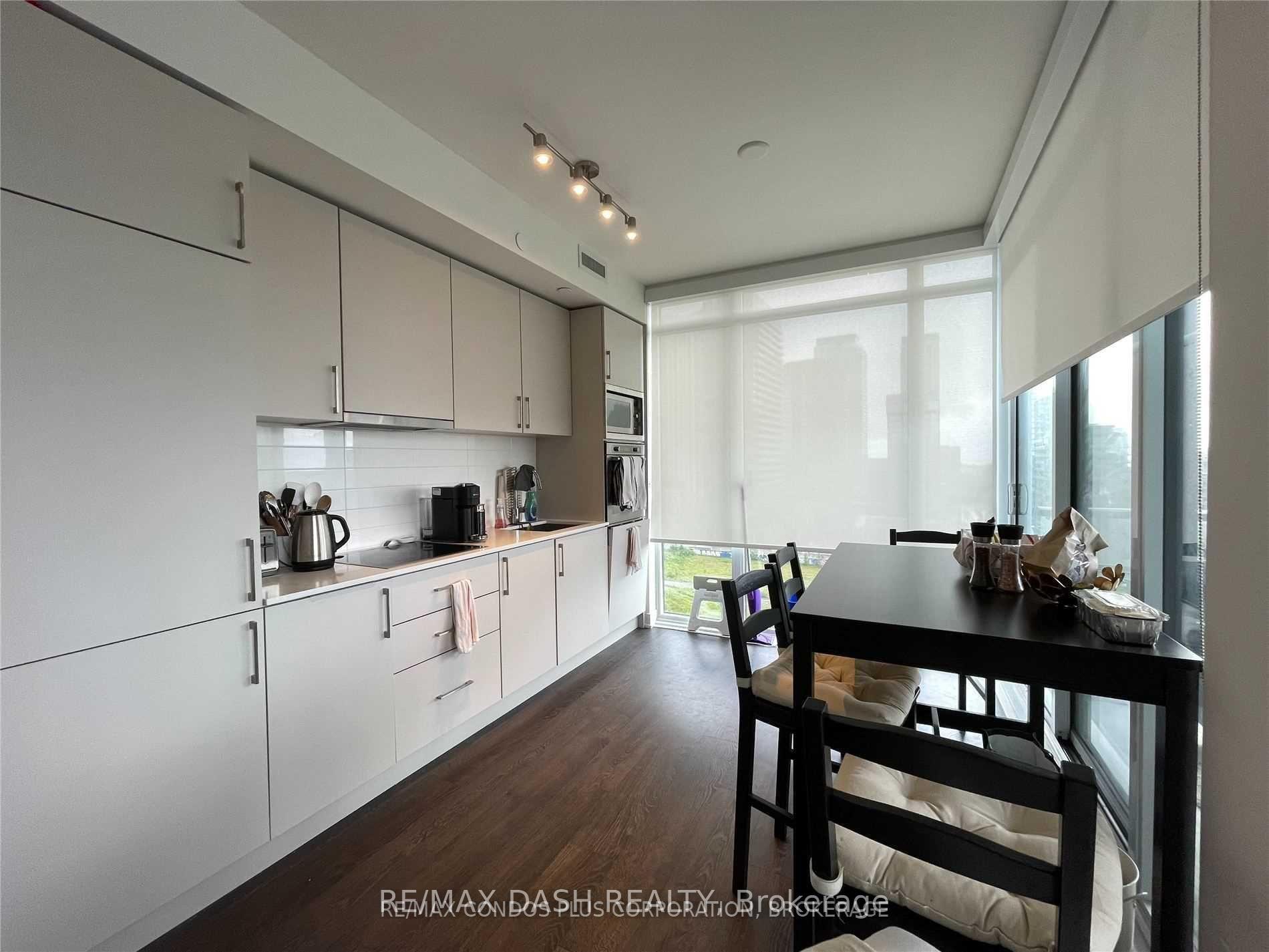 Photo 12 of Unit 902W, 27 Bathurst Street, Toronto, Waterfront Communities — HOMEH