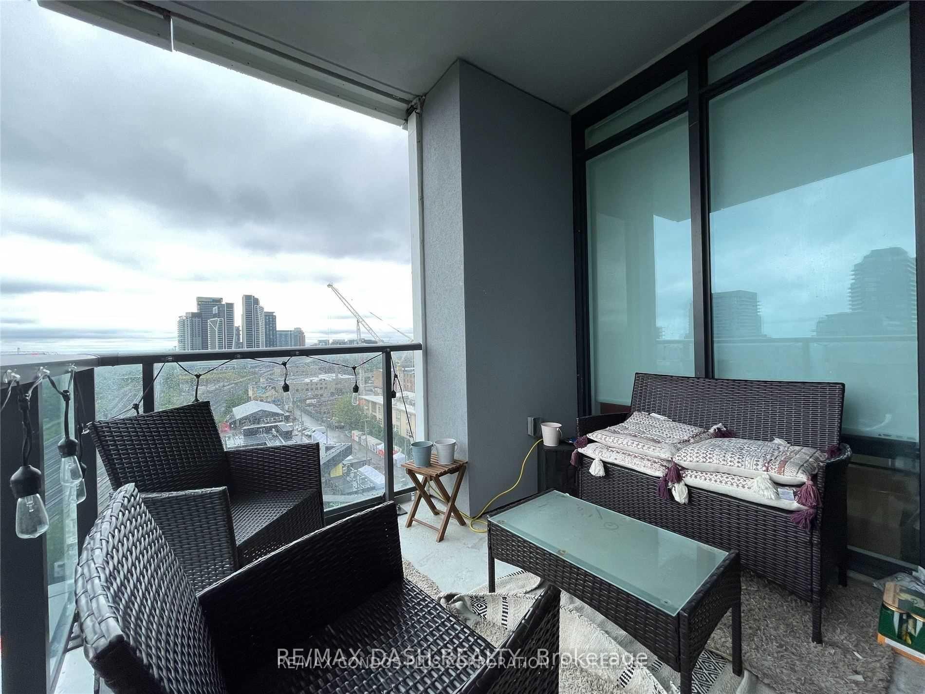 Photo 17 of Unit 902W, 27 Bathurst Street, Toronto, Waterfront Communities — HOMEH
