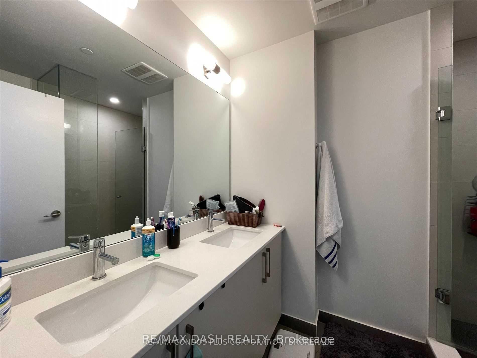 Photo 25 of Unit 902W, 27 Bathurst Street, Toronto, Waterfront Communities — HOMEH