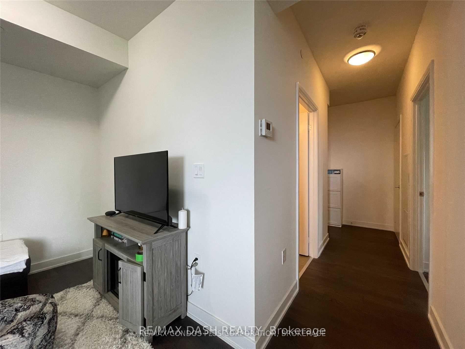 Photo 33 of Unit 902W, 27 Bathurst Street, Toronto, Waterfront Communities — HOMEH