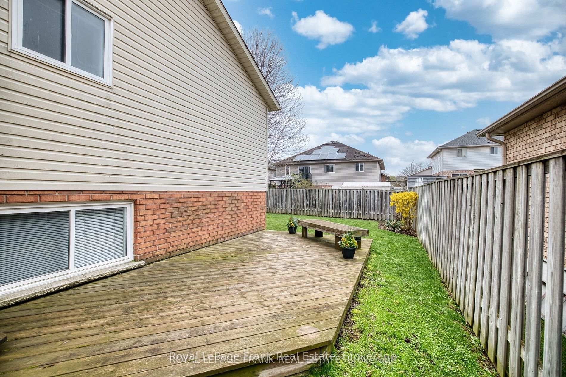 Photo 3 of 4112 Walcot Court, Lincoln, Beamsville — HOMEH