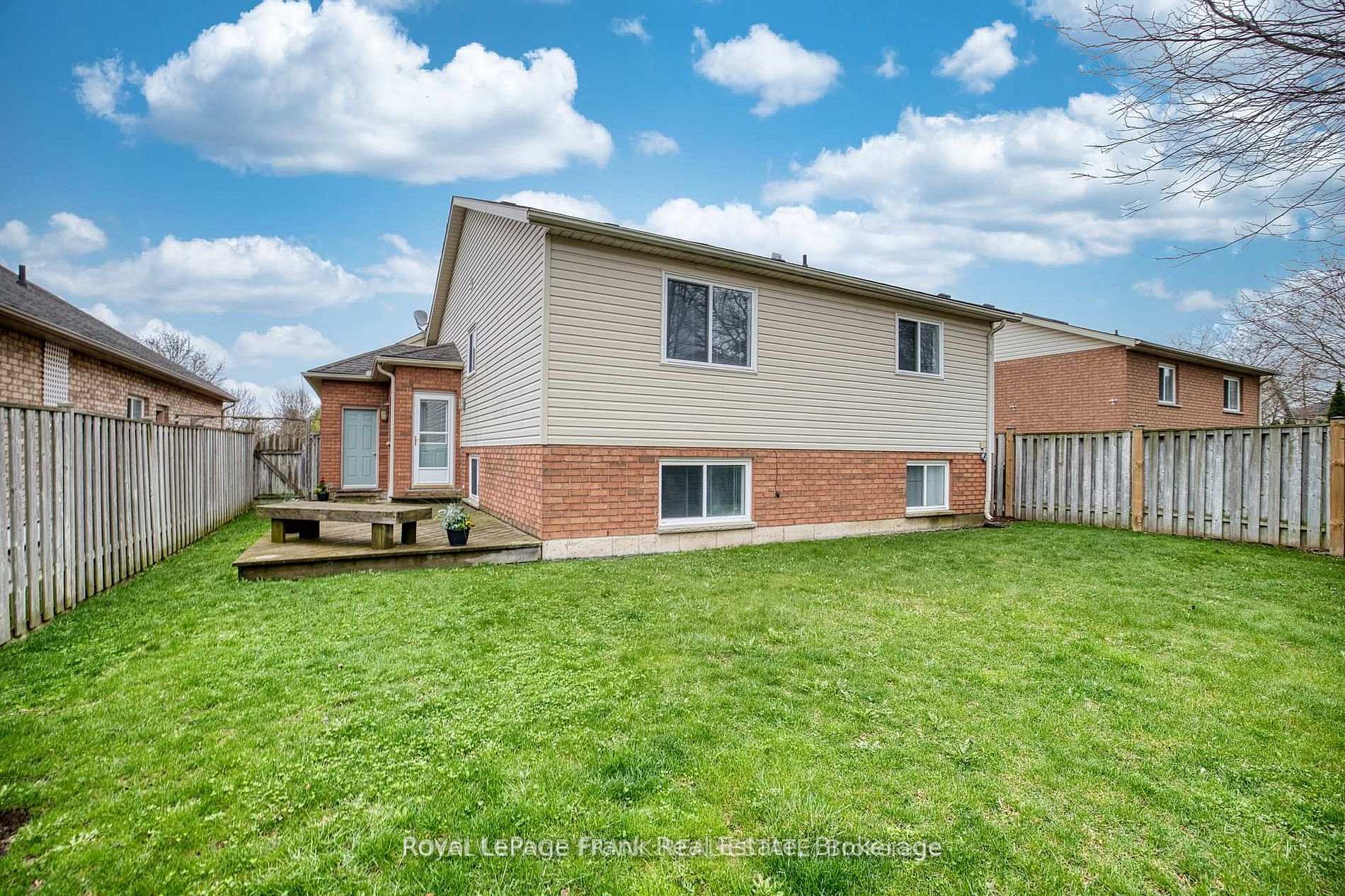 Photo 5 of 4112 Walcot Court, Lincoln, Beamsville — HOMEH