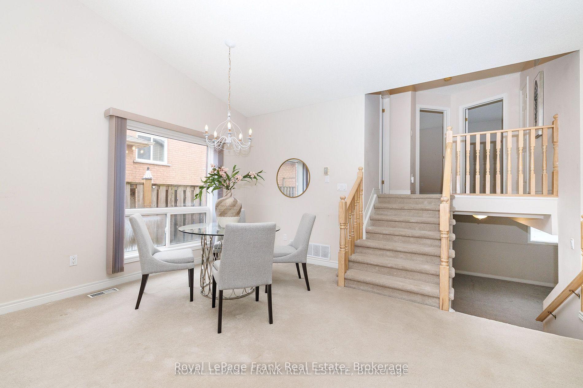 Photo 10 of 4112 Walcot Court, Lincoln, Beamsville — HOMEH