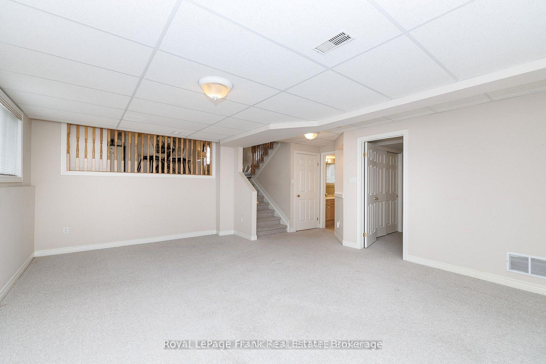 Photo 26 of 4112 Walcot Court, Lincoln, Beamsville — HOMEH