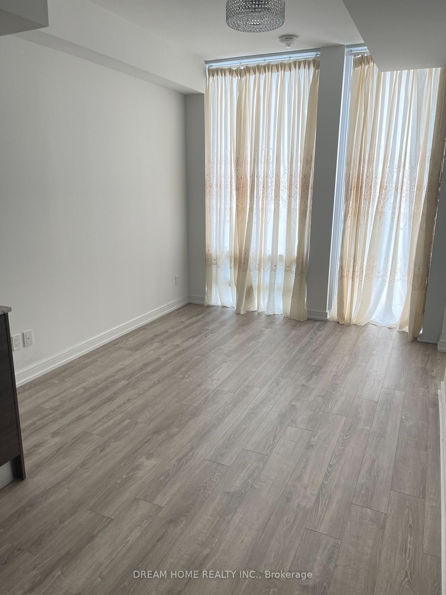 Photo 5 of Unit 1006, 28 Wellesley Street E, Toronto, Church-Yonge Corridor — HOMEH