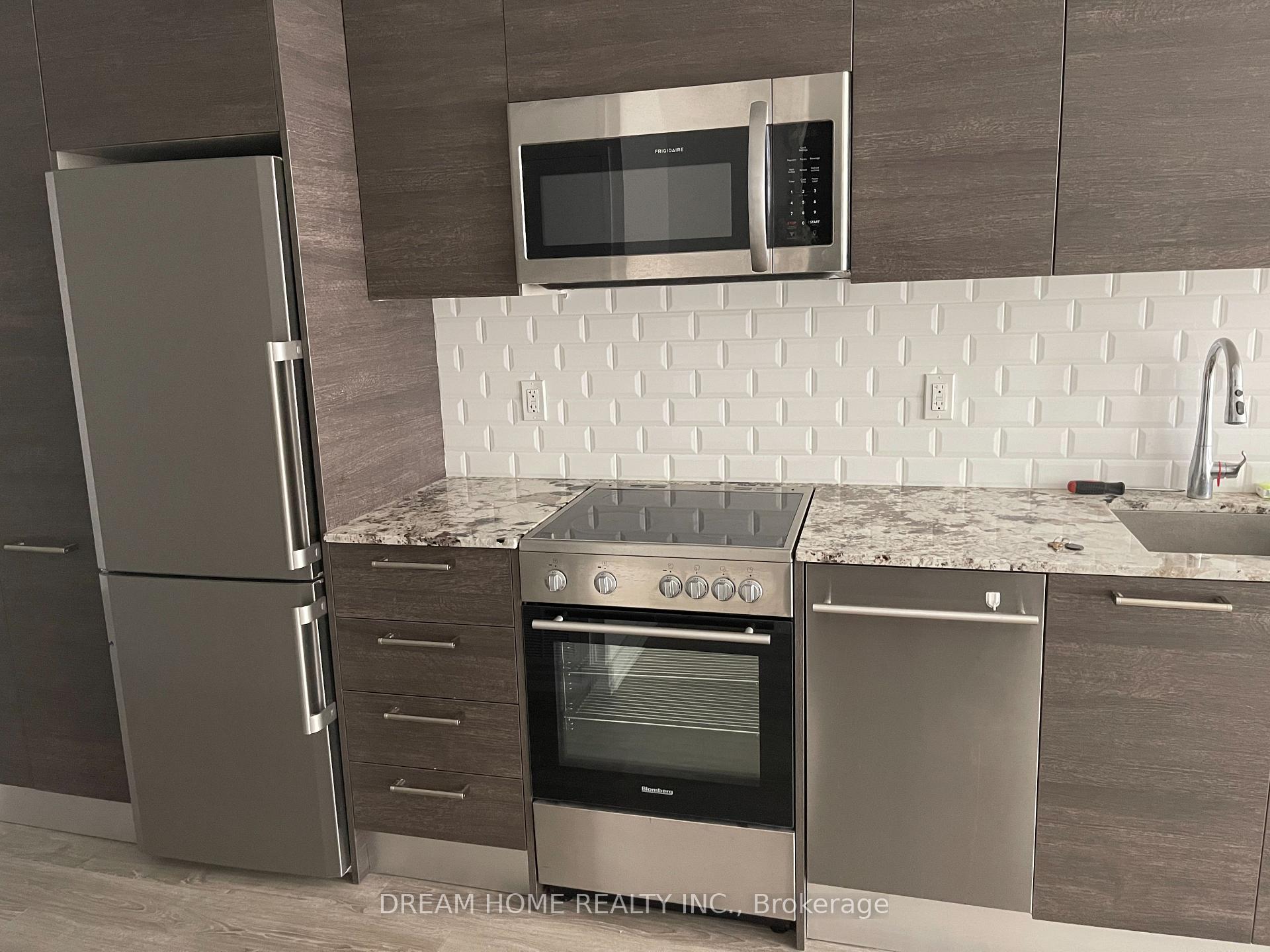 Photo 6 of Unit 1006, 28 Wellesley Street E, Toronto, Church-Yonge Corridor — HOMEH