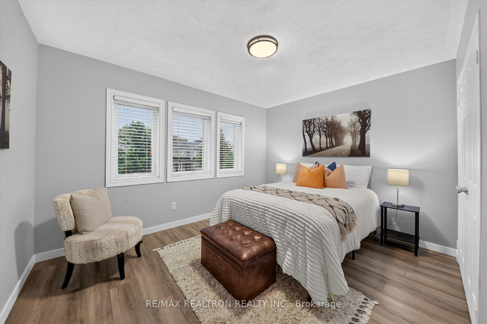 Photo 28 of 42 Hanna Drive, Clarington, Bowmanville — HOMEH