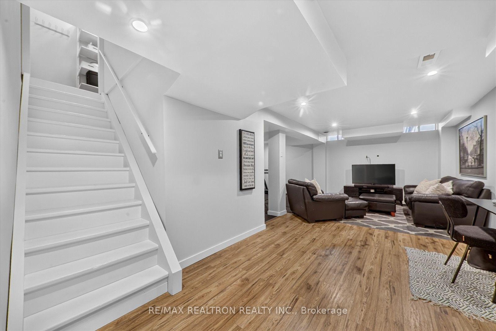 Photo 33 of 42 Hanna Drive, Clarington, Bowmanville — HOMEH