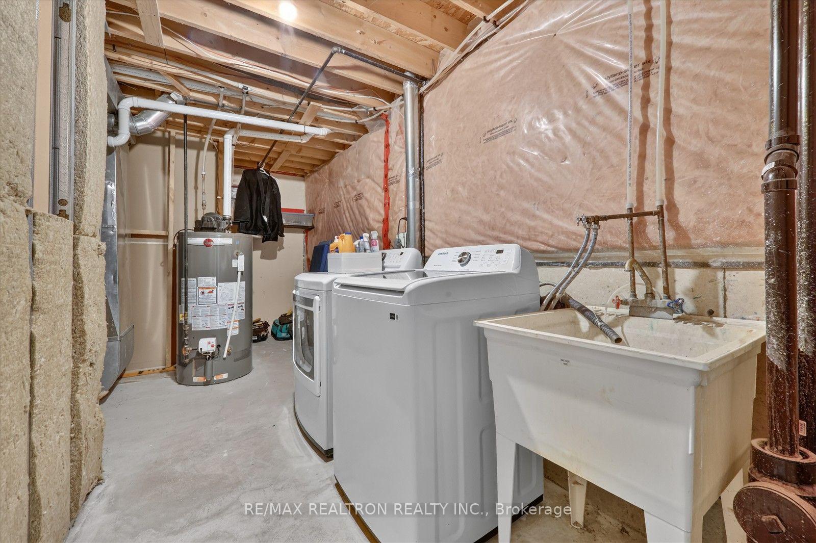Photo 38 of 42 Hanna Drive, Clarington, Bowmanville — HOMEH