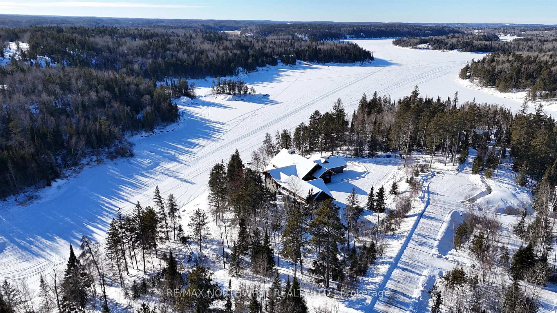 Photo 3 of 76 Middle Lake/winnipeg River, Kenora, Keewatin — HOMEH