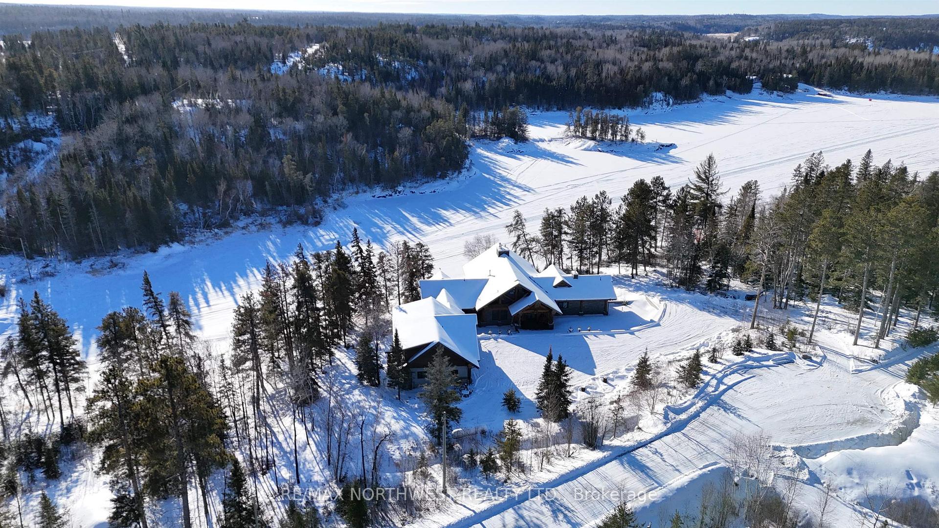 Photo 21 of 76 Middle Lake/winnipeg River, Kenora, Keewatin — HOMEH