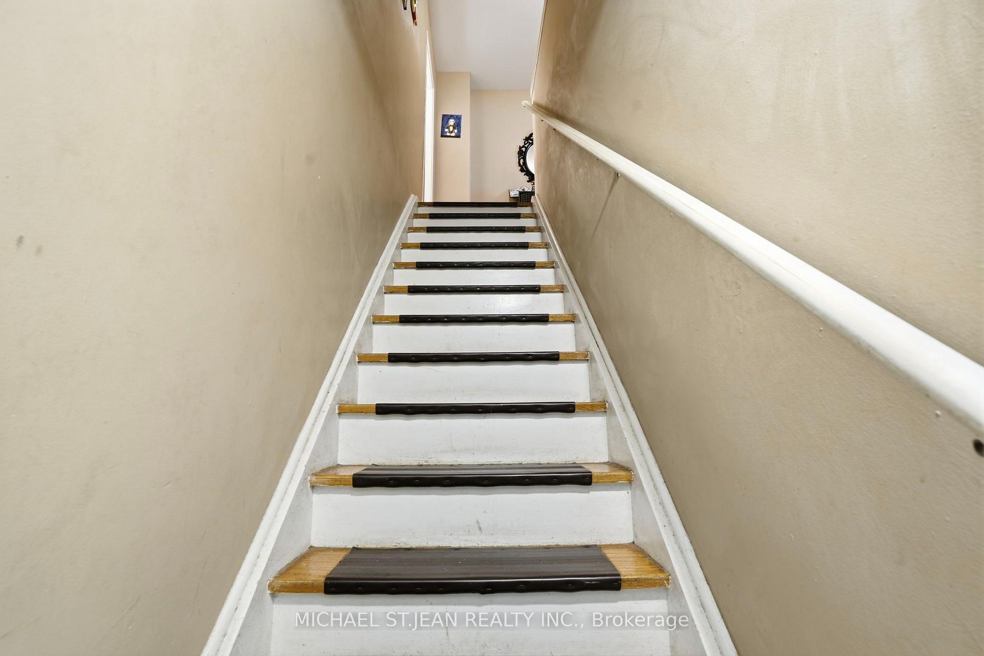 Photo 6 of Unit 156, 17 Old Pine Trail, St. Catharines, Carlton/Bunting — HOMEH