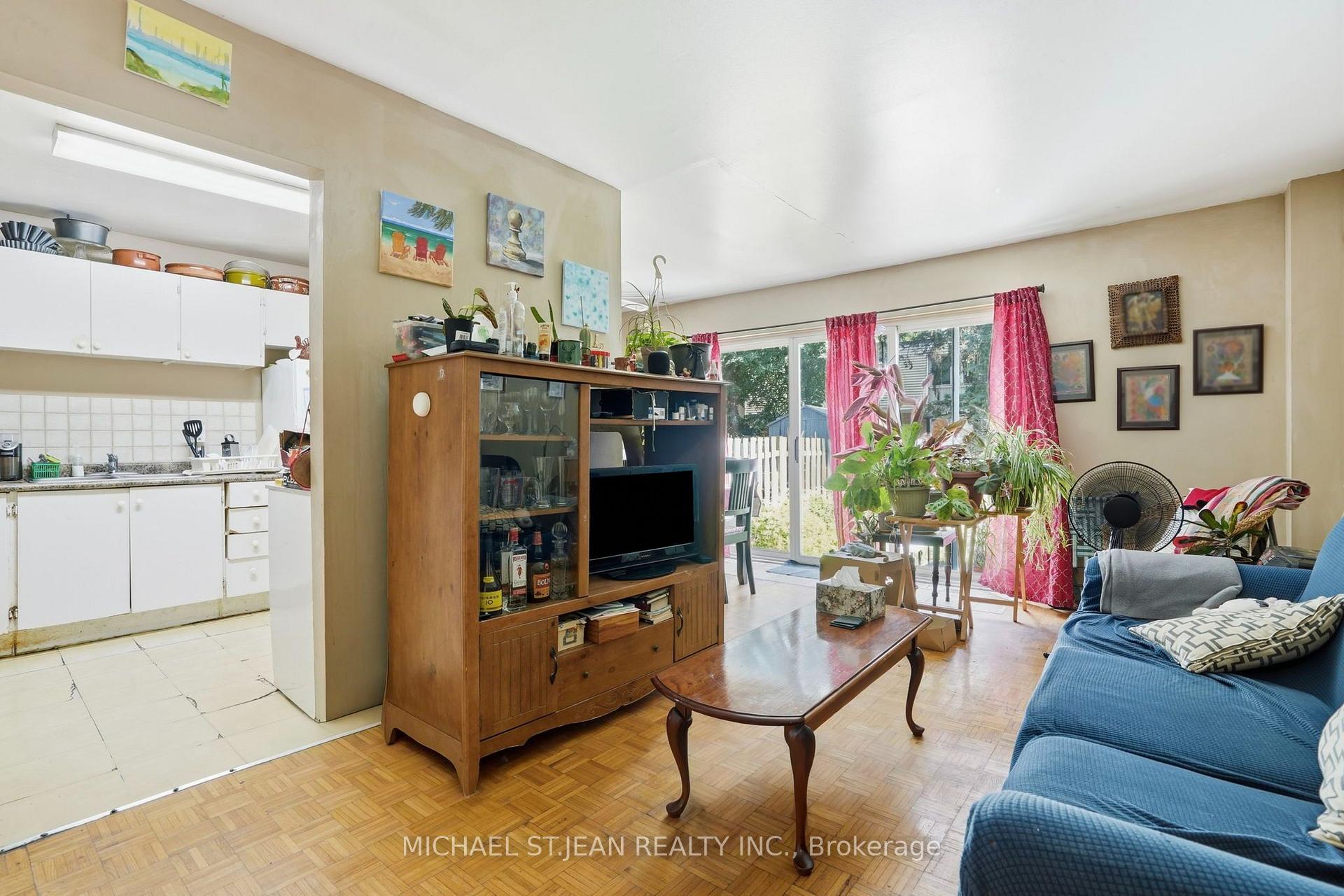 Photo 8 of Unit 156, 17 Old Pine Trail, St. Catharines, Carlton/Bunting — HOMEH