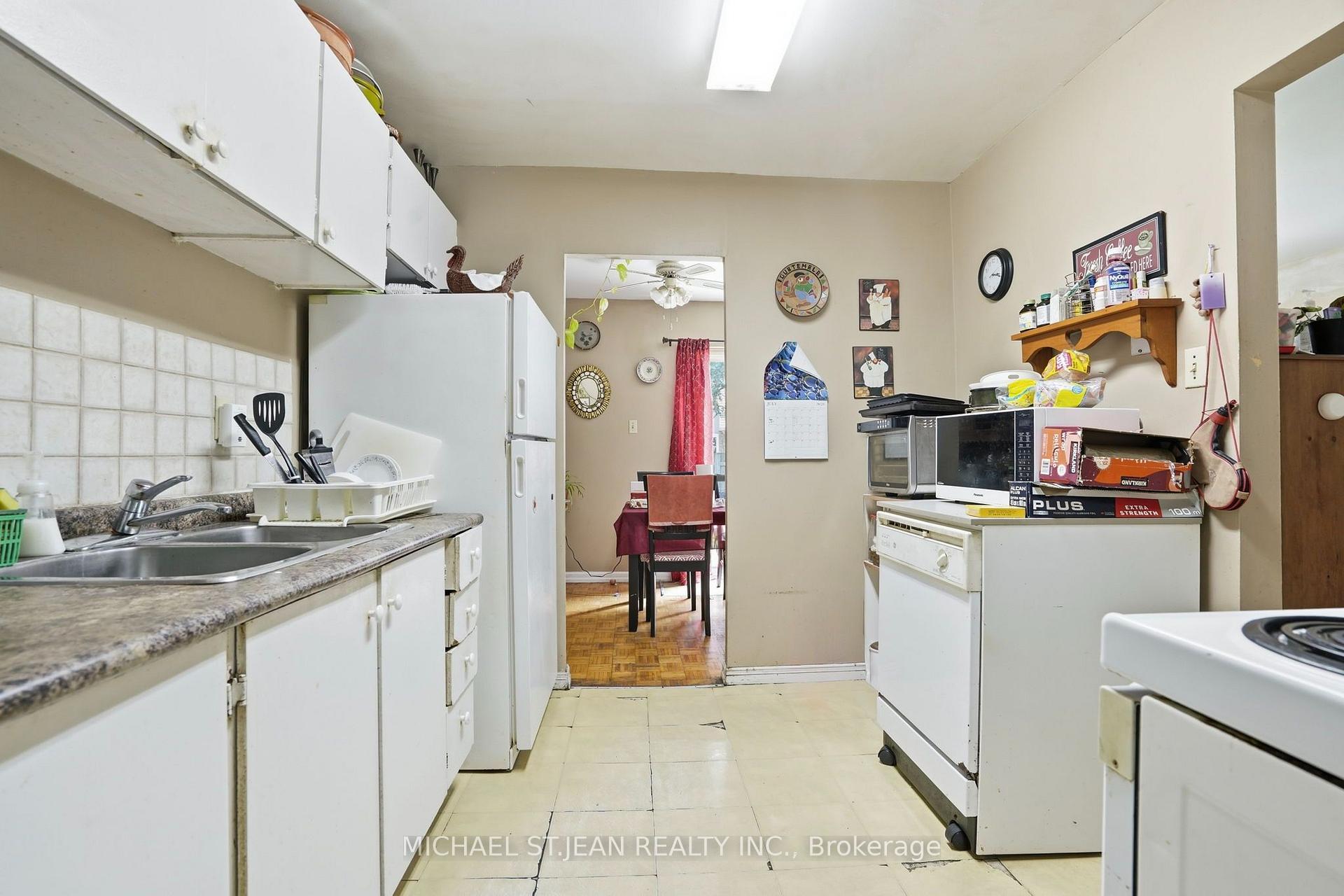 Photo 12 of Unit 156, 17 Old Pine Trail, St. Catharines, Carlton/Bunting — HOMEH