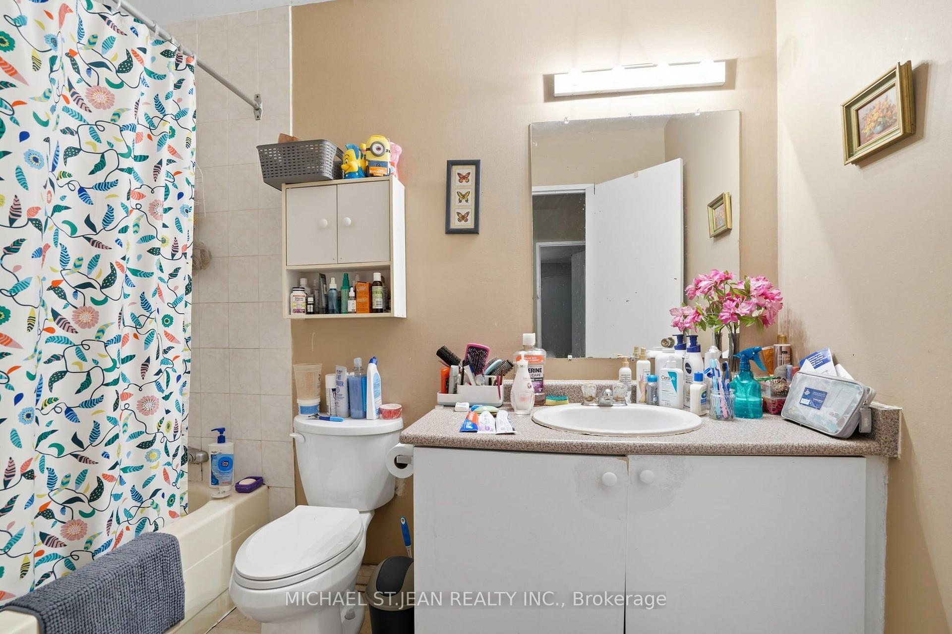 Photo 23 of Unit 156, 17 Old Pine Trail, St. Catharines, Carlton/Bunting — HOMEH