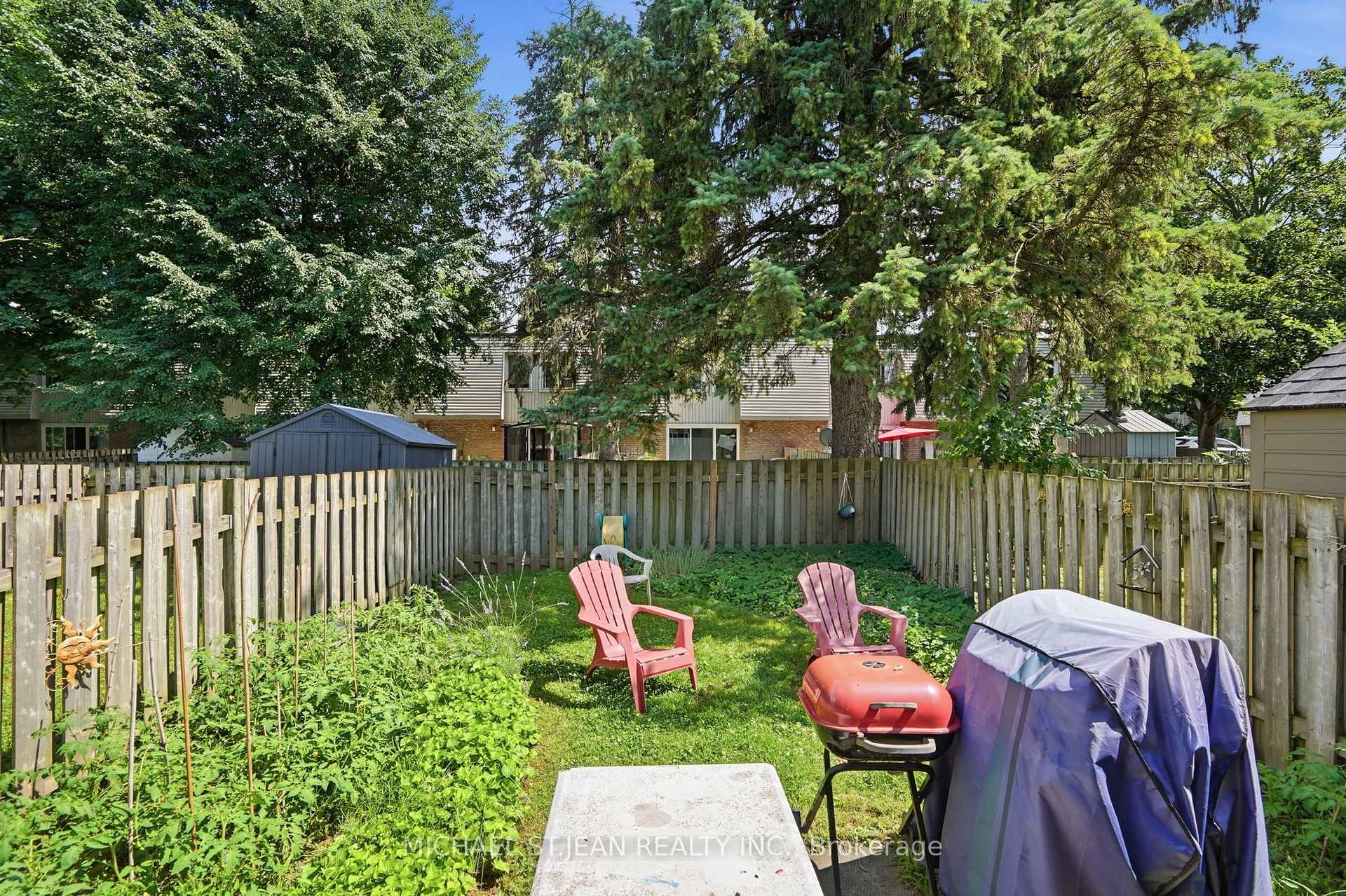 Photo 18 of Unit 156, 17 Old Pine Trail, St. Catharines, Carlton/Bunting — HOMEH