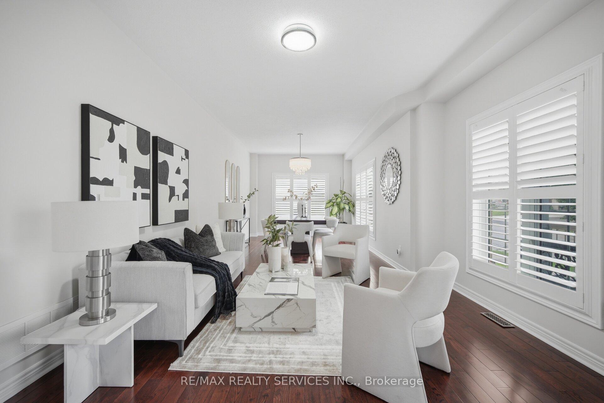Photo 7 of 17 Pefferlaw Circle, Brampton, Bram West — HOMEH