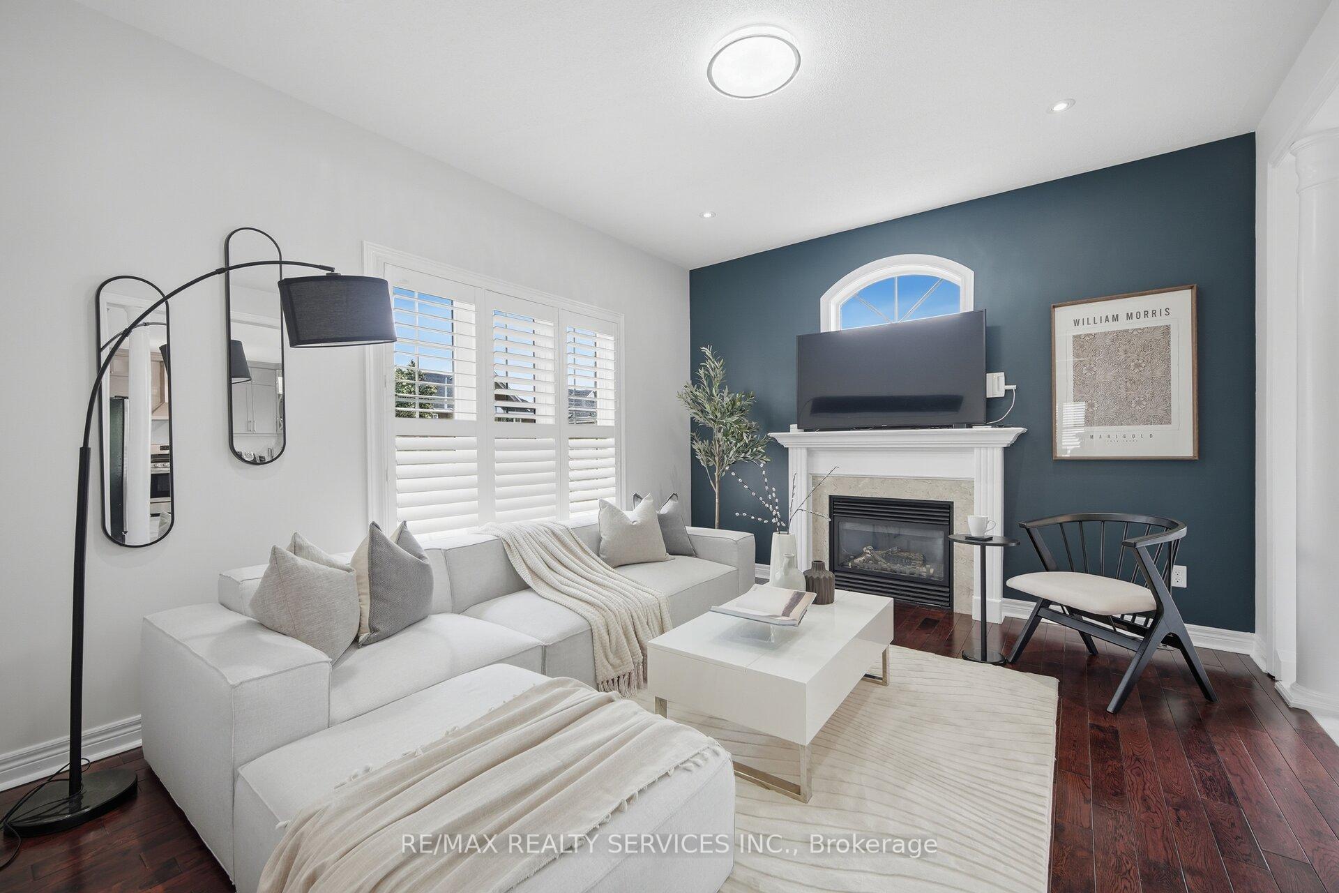 Photo 14 of 17 Pefferlaw Circle, Brampton, Bram West — HOMEH