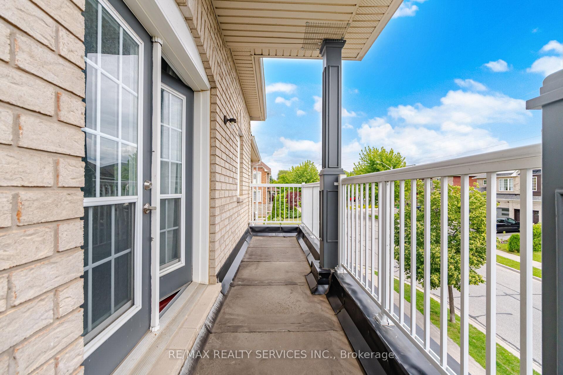 Photo 28 of 17 Pefferlaw Circle, Brampton, Bram West — HOMEH